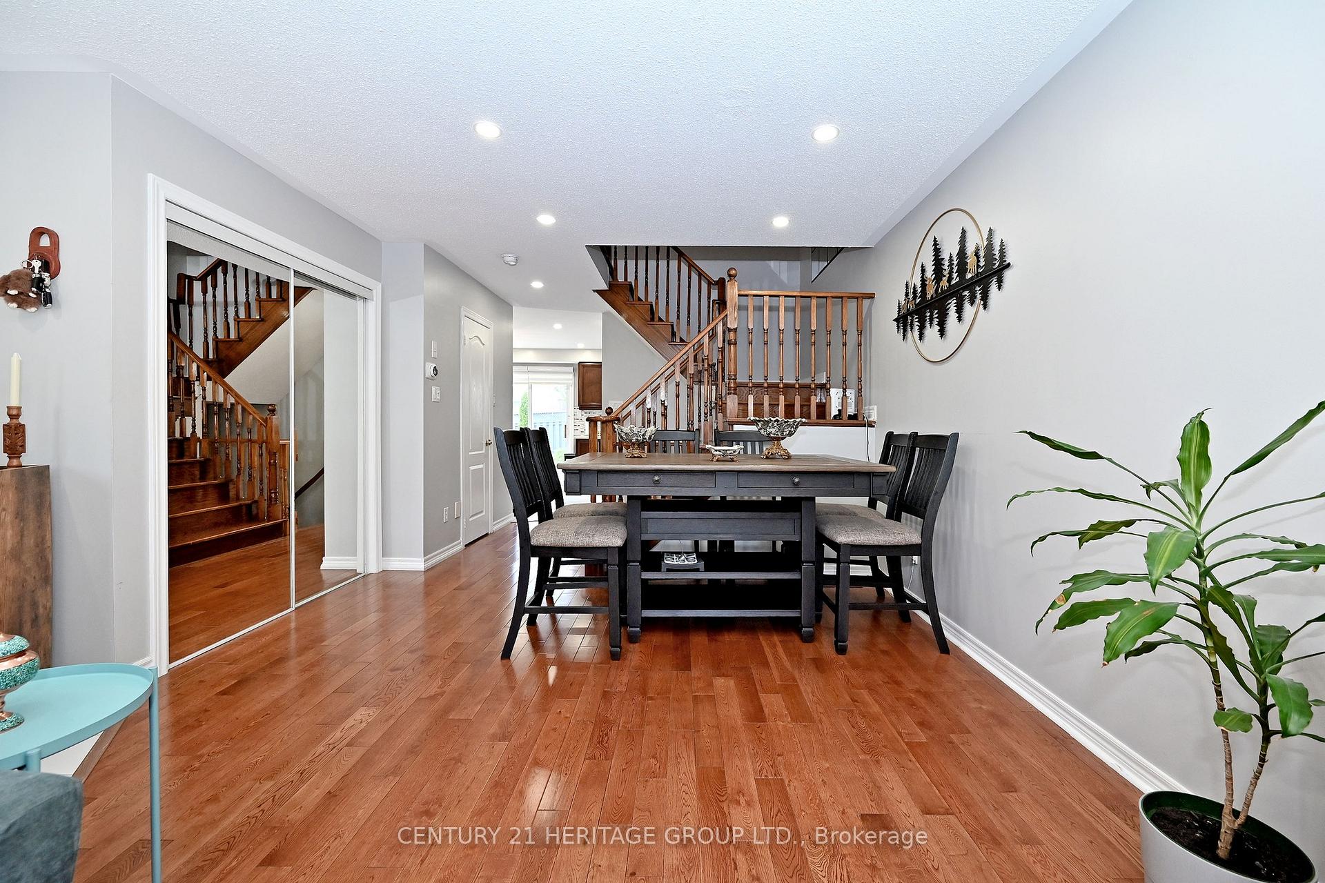 Photo 9 of 44 Equator Crescent, Vaughan, Vellore Village — HOMEH