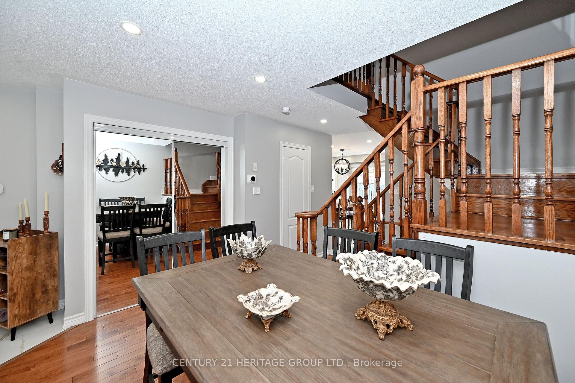 Photo 10 of 44 Equator Crescent, Vaughan, Vellore Village — HOMEH