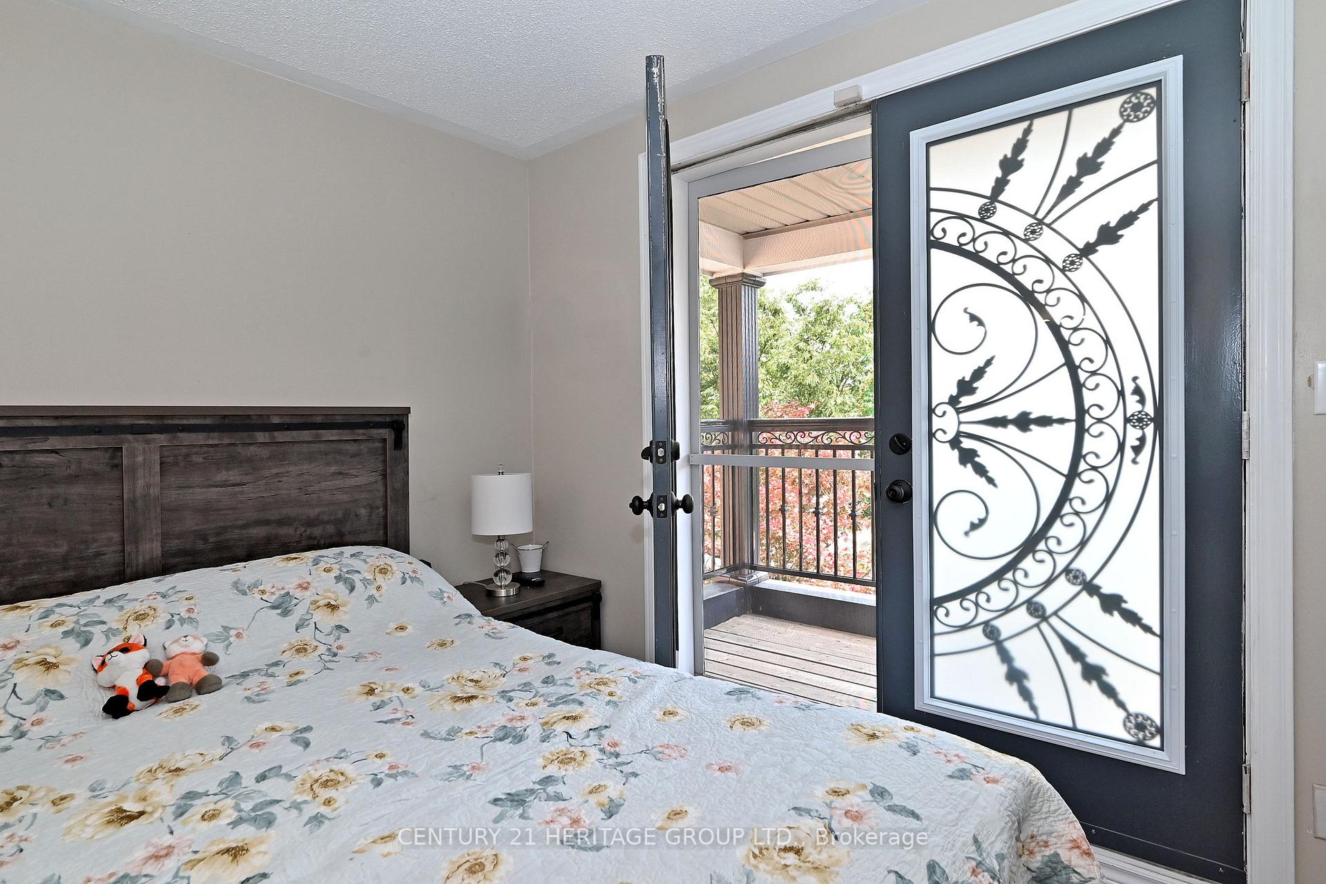 Photo 21 of 44 Equator Crescent, Vaughan, Vellore Village — HOMEH