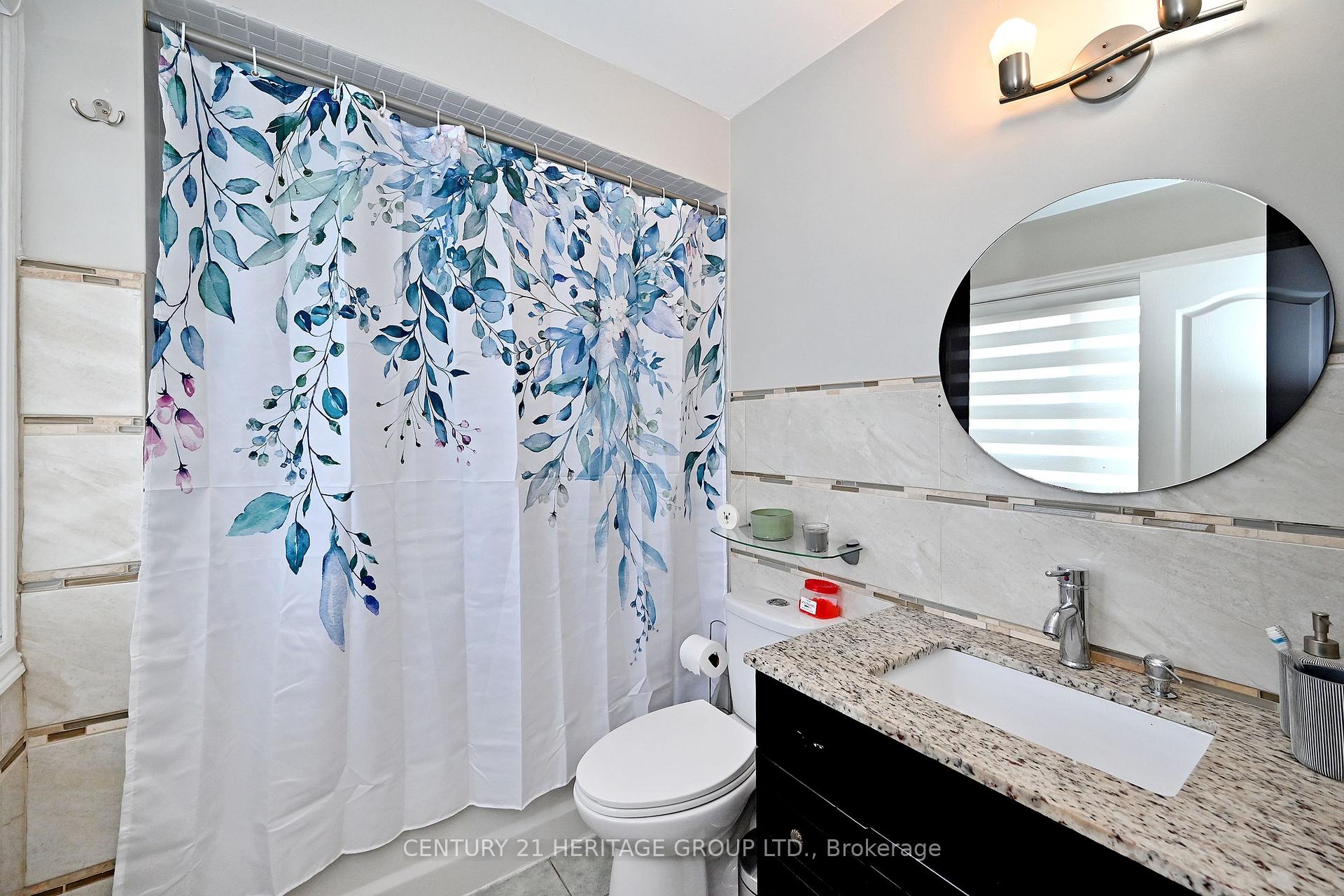 Photo 23 of 44 Equator Crescent, Vaughan, Vellore Village — HOMEH