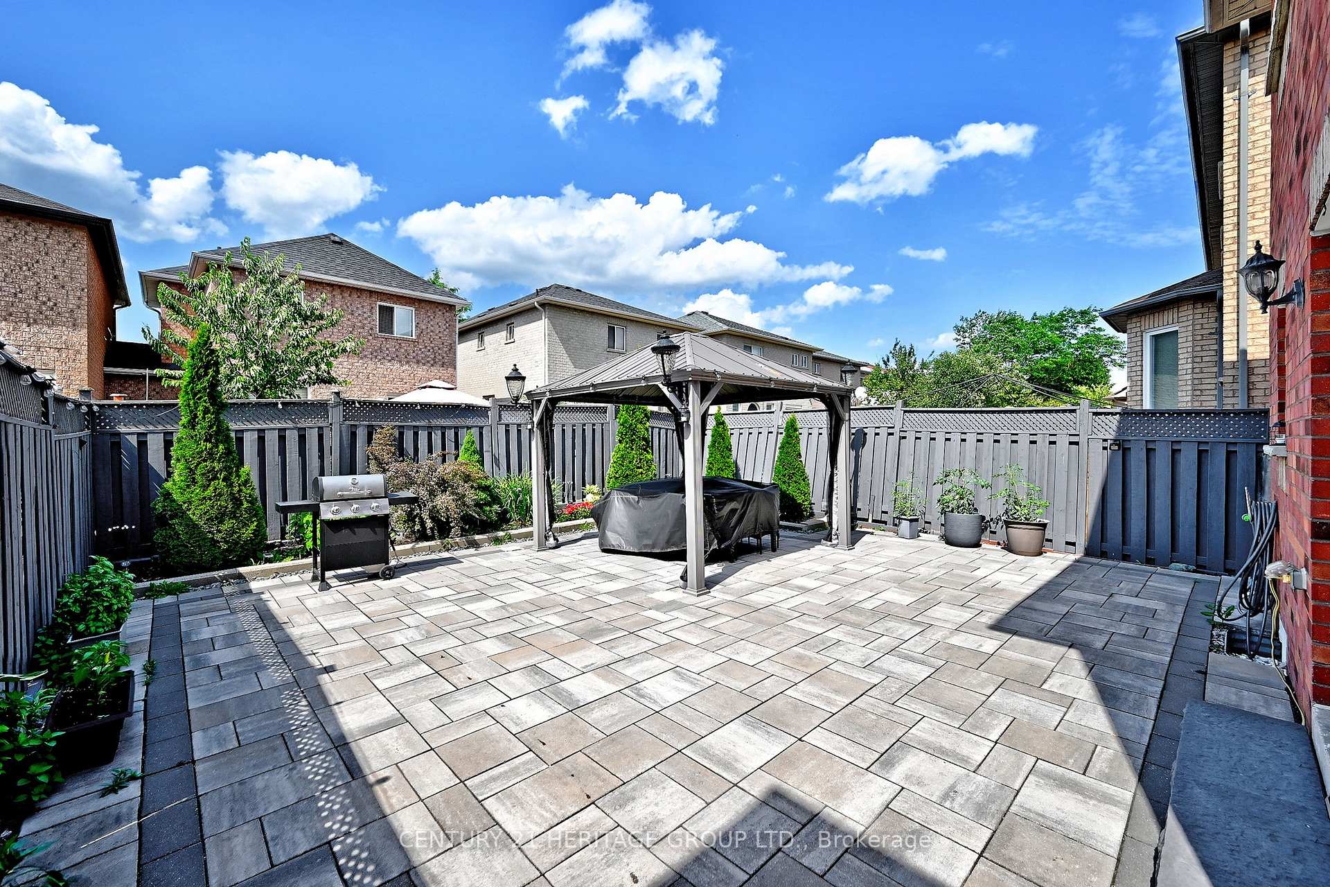 Photo 31 of 44 Equator Crescent, Vaughan, Vellore Village — HOMEH