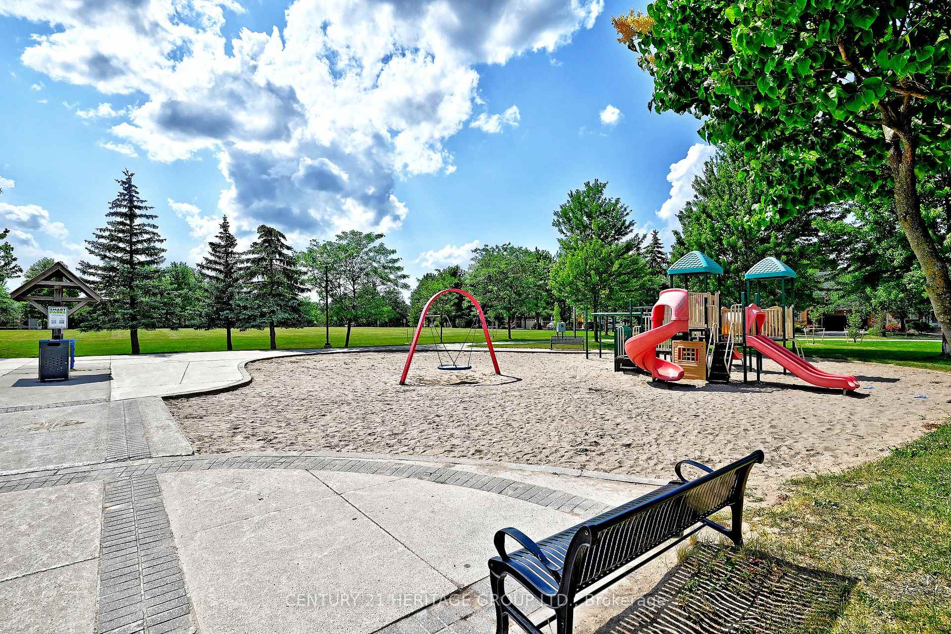 Photo 34 of 44 Equator Crescent, Vaughan, Vellore Village — HOMEH