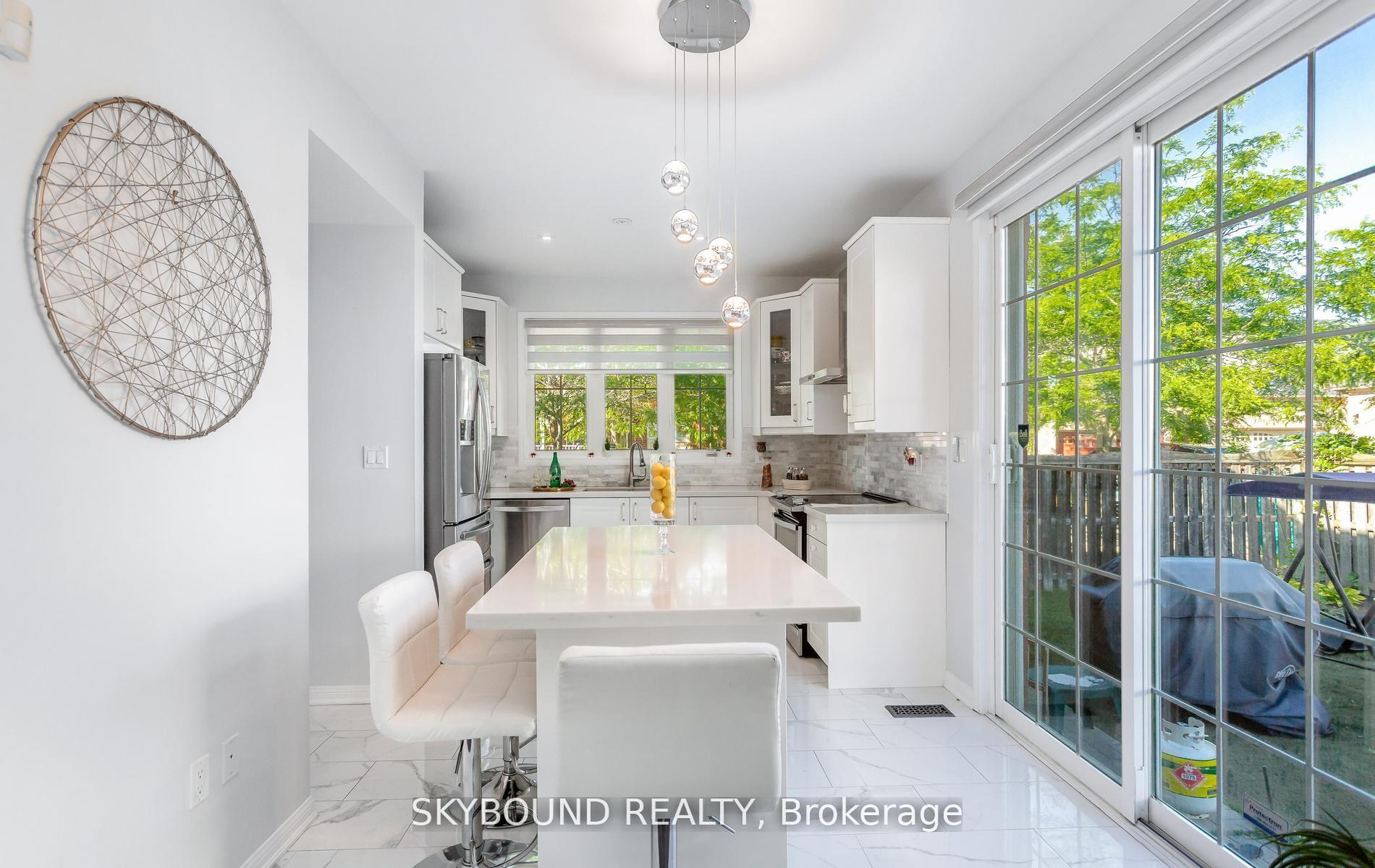 Photo 5 of 308 Mcdougall Cross, Milton, Harrison — HOMEH