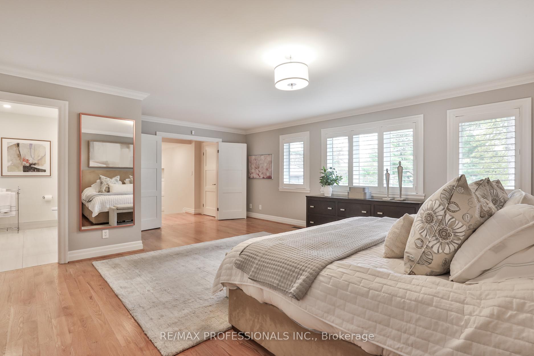 Photo 31 of 11 Cranleigh Court, Etobicoke, Edenbridge-Humber Valley — HOMEH
