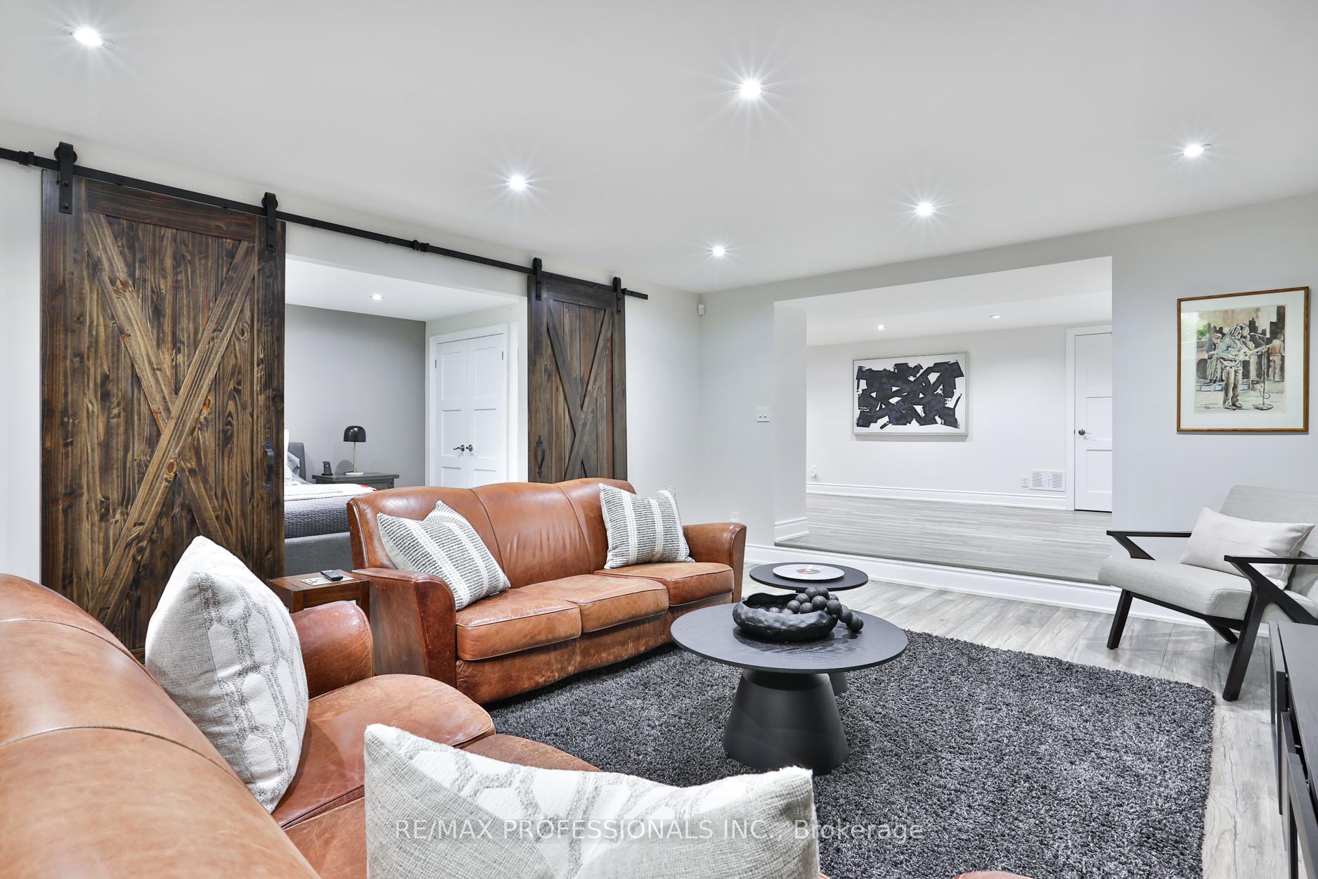 Photo 44 of 11 Cranleigh Court, Etobicoke, Edenbridge-Humber Valley — HOMEH