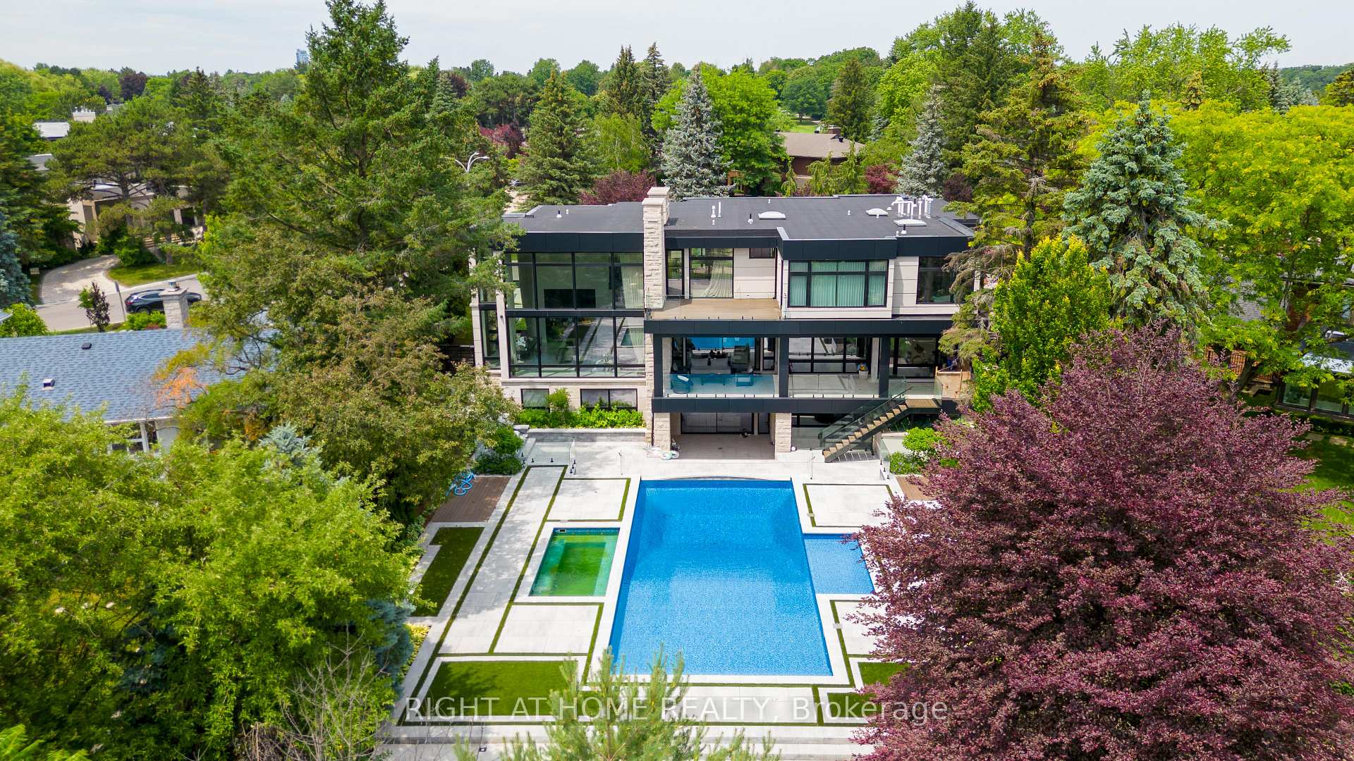 Photo 5 of 36 Fairway Heights Drive, Markham, Bayview Fairway-Bayview Country Club Estates — HOMEH