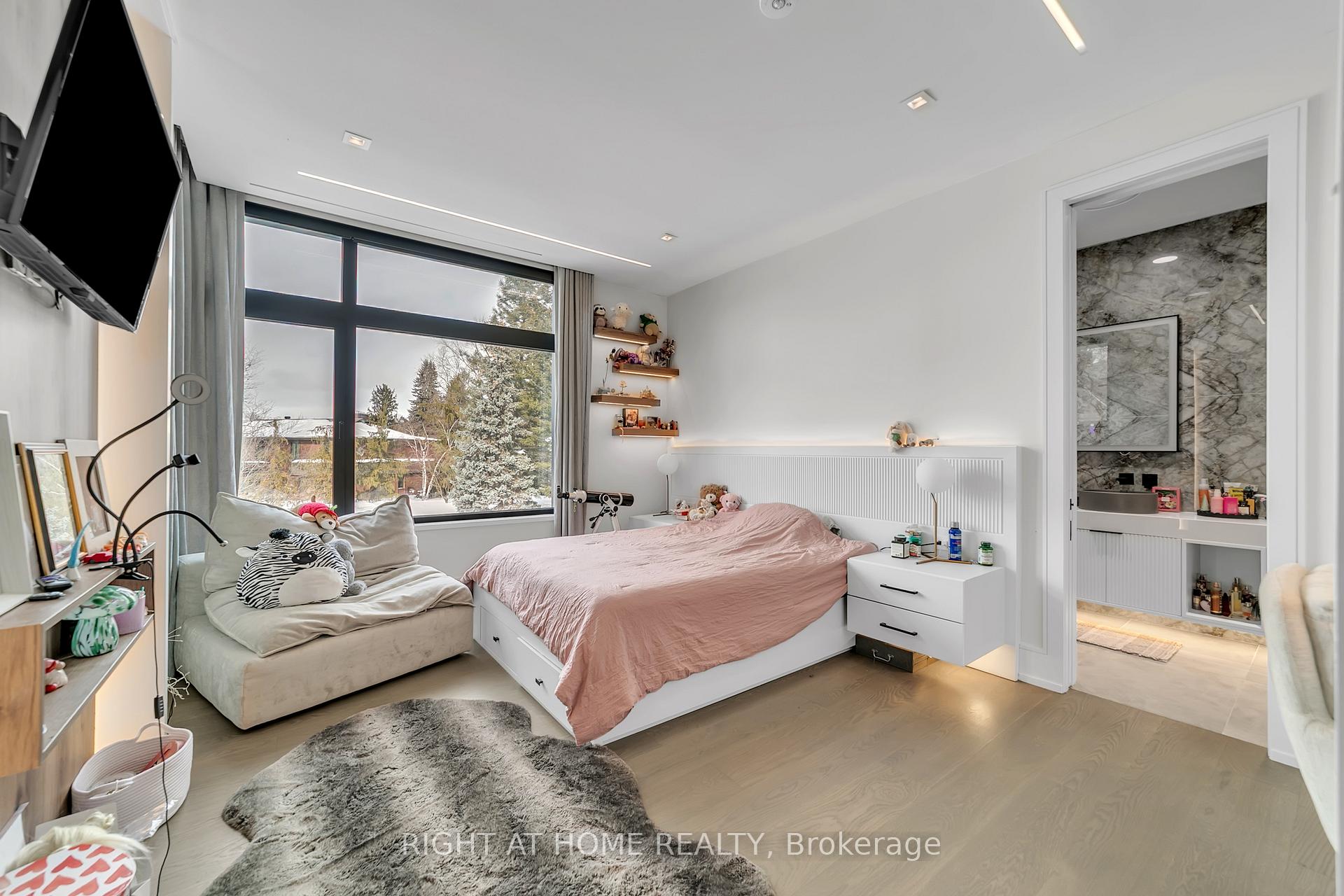 Photo 33 of 36 Fairway Heights Drive, Markham, Bayview Fairway-Bayview Country Club Estates — HOMEH