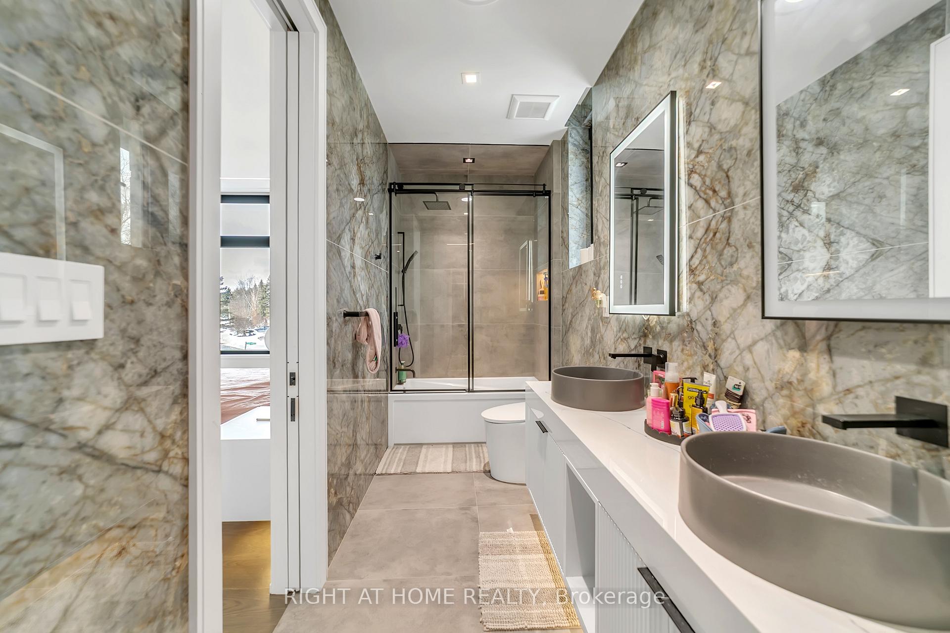 Photo 41 of 36 Fairway Heights Drive, Markham, Bayview Fairway-Bayview Country Club Estates — HOMEH