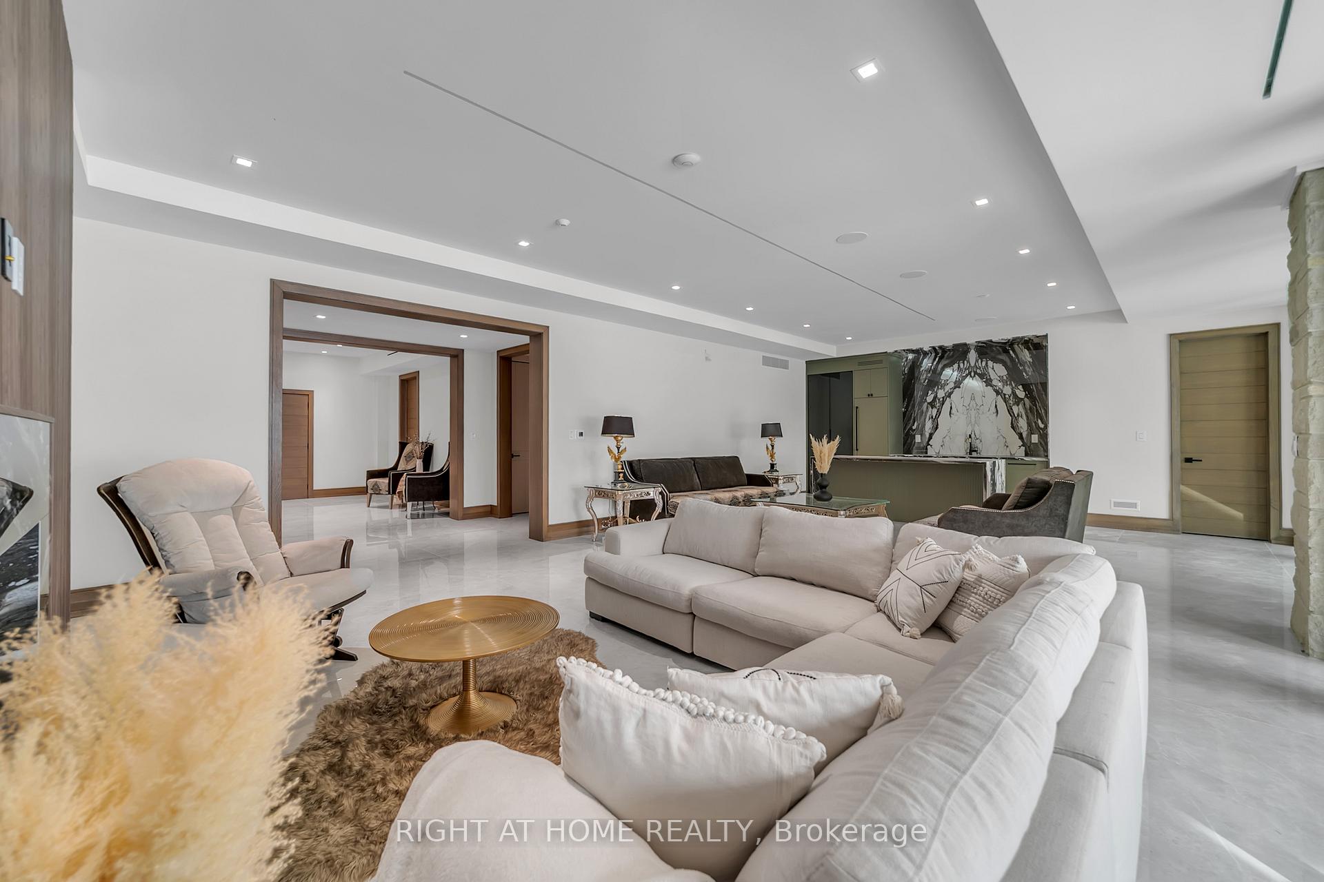 Photo 49 of 36 Fairway Heights Drive, Markham, Bayview Fairway-Bayview Country Club Estates — HOMEH