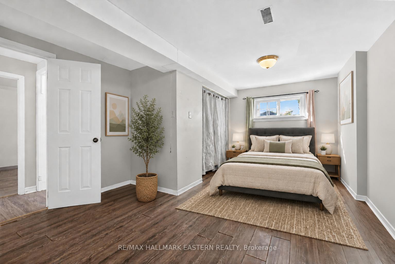 Photo 17 of 285 Towerhill Road, Peterborough, Northcrest Ward 5 — HOMEH