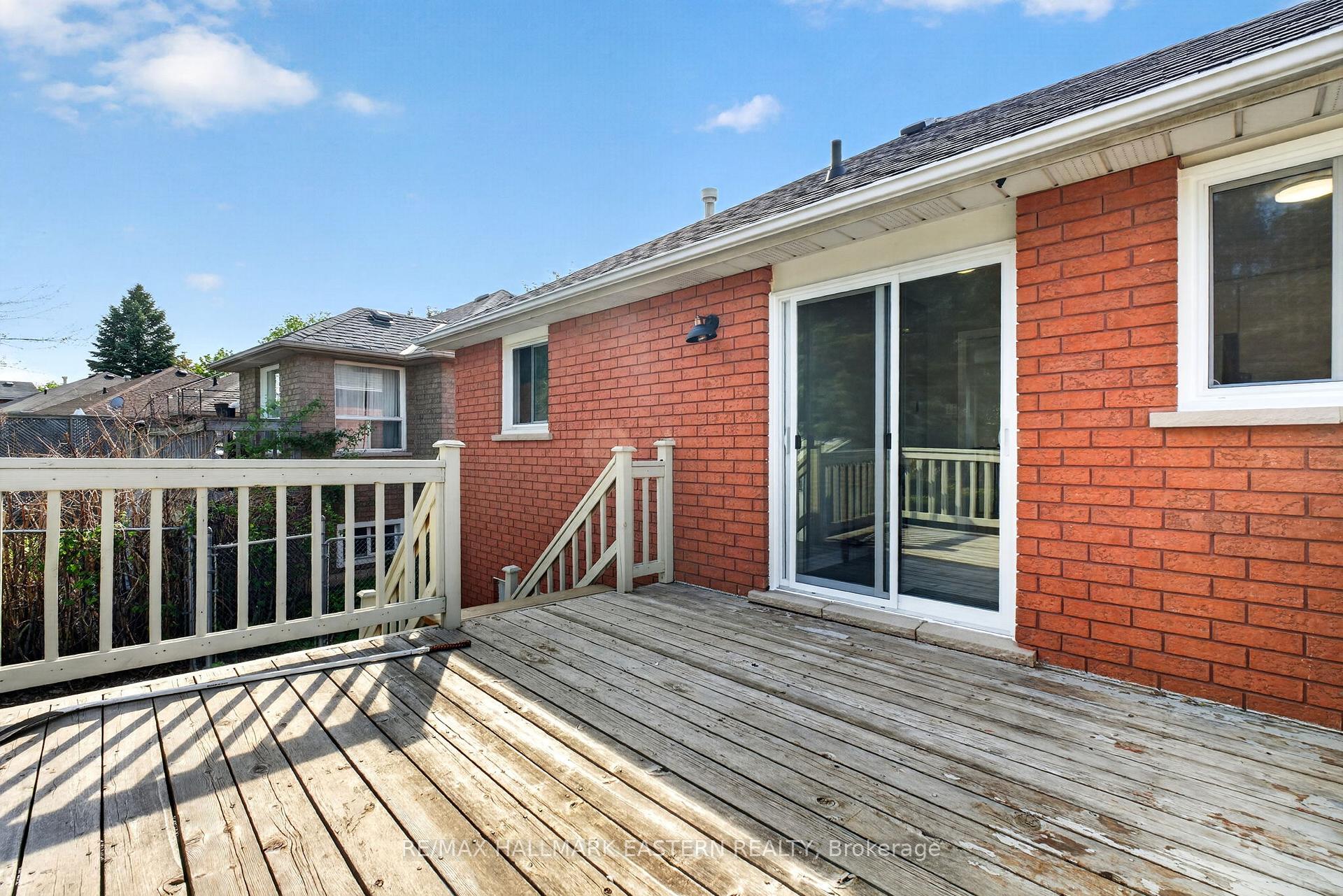 Photo 21 of 285 Towerhill Road, Peterborough, Northcrest Ward 5 — HOMEH