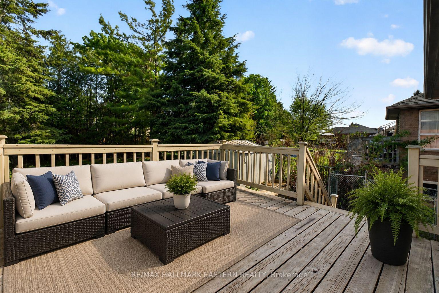 Photo 22 of 285 Towerhill Road, Peterborough, Northcrest Ward 5 — HOMEH