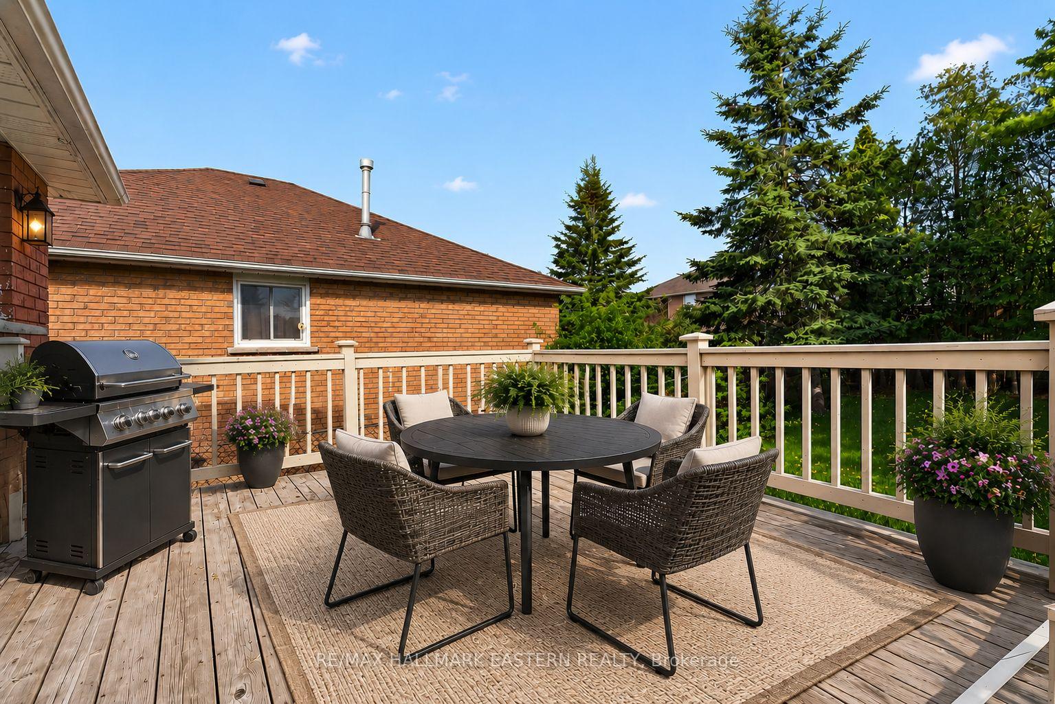 Photo 23 of 285 Towerhill Road, Peterborough, Northcrest Ward 5 — HOMEH
