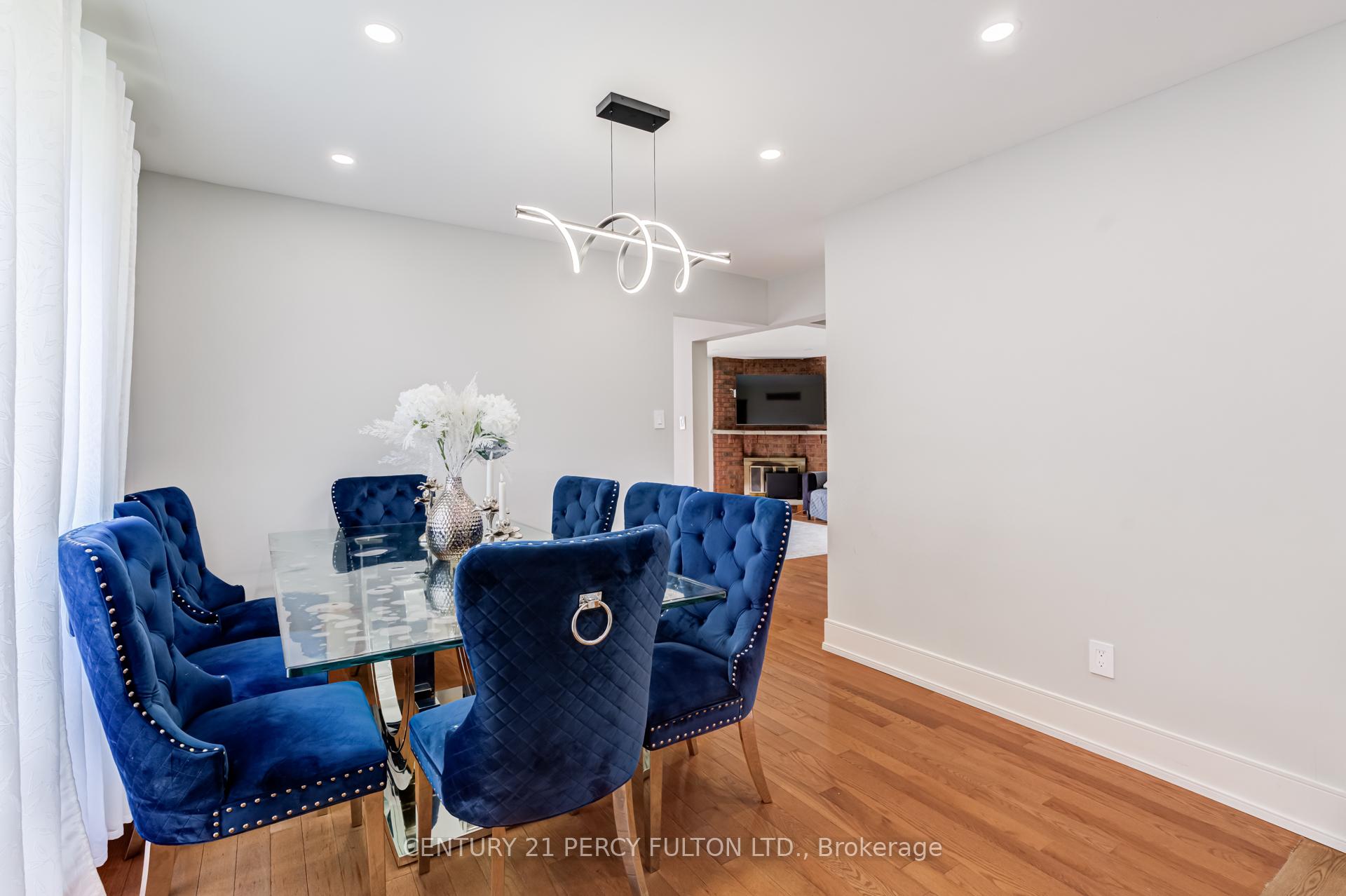 Photo 7 of 79 Huntsmill Boulevard, Scarborough, Steeles — HOMEH