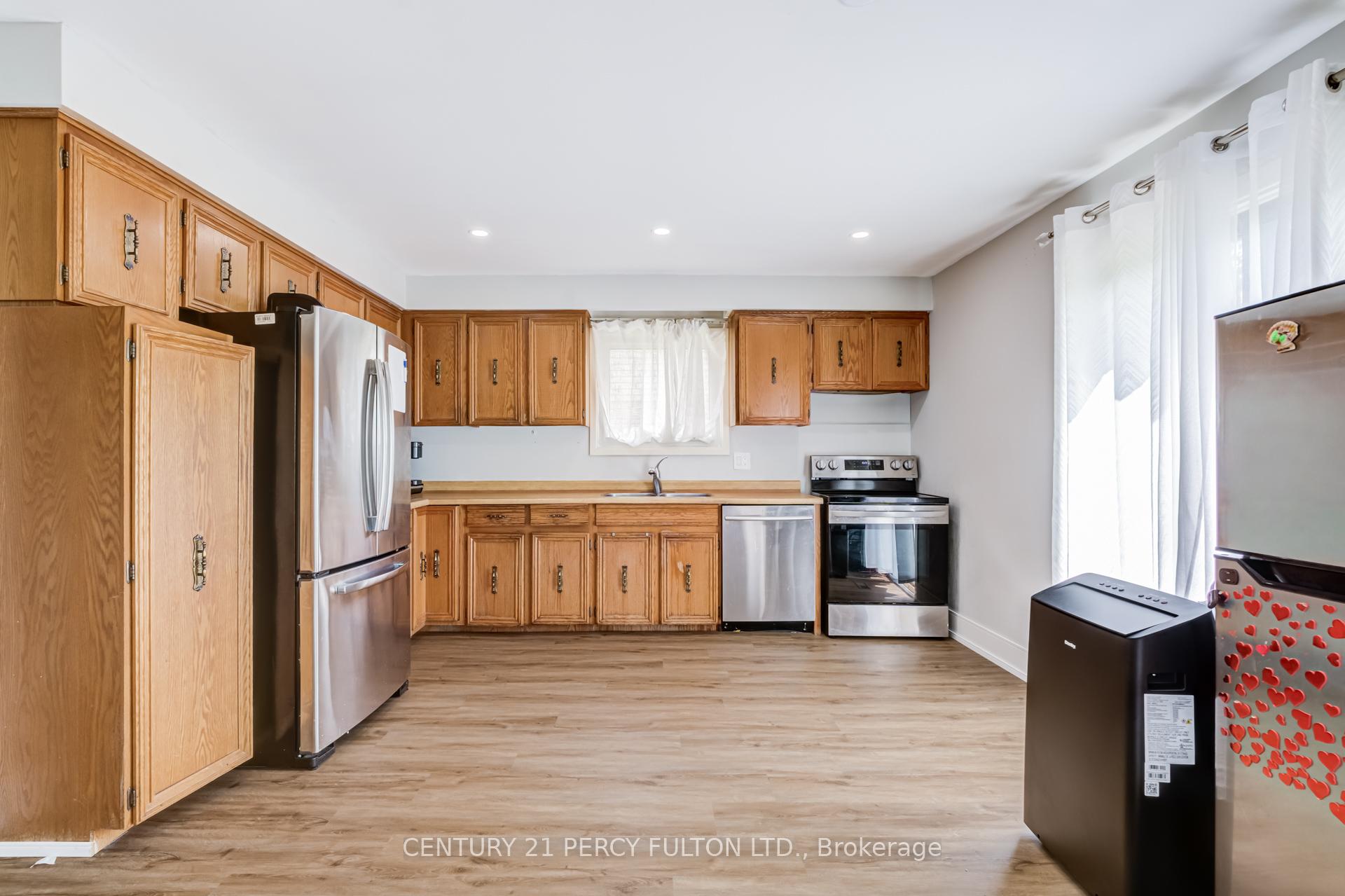 Photo 13 of 79 Huntsmill Boulevard, Scarborough, Steeles — HOMEH