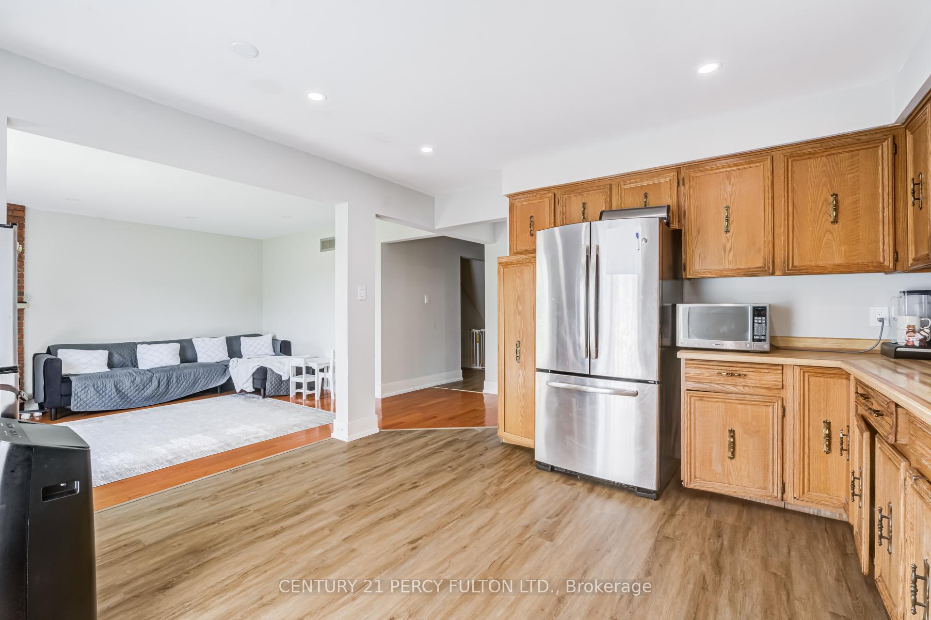 Photo 15 of 79 Huntsmill Boulevard, Scarborough, Steeles — HOMEH