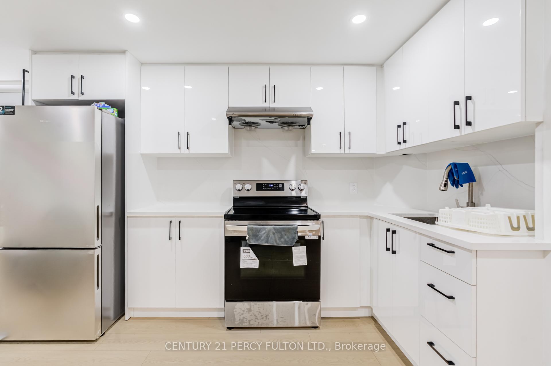 Photo 30 of 79 Huntsmill Boulevard, Scarborough, Steeles — HOMEH