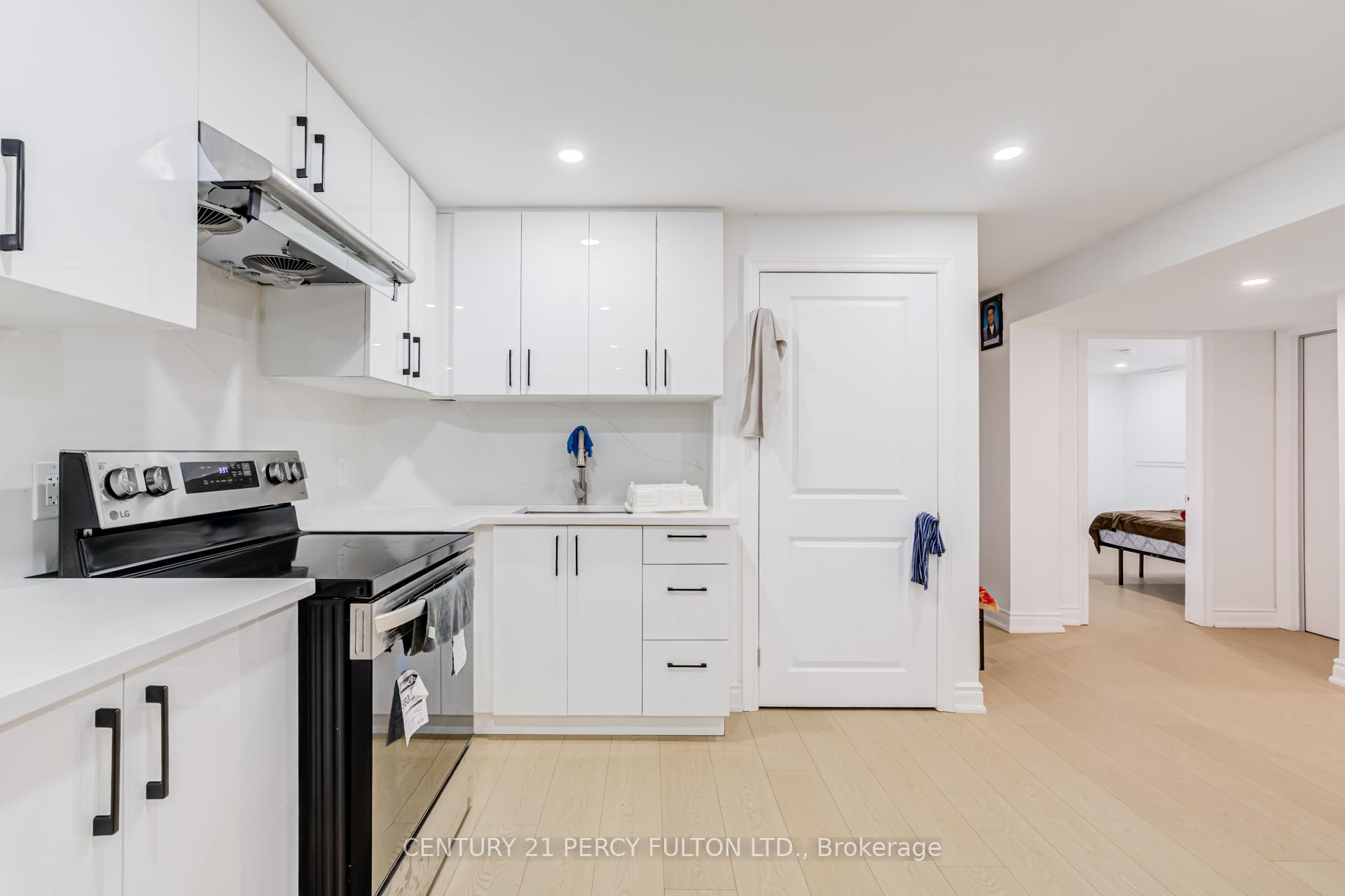 Photo 31 of 79 Huntsmill Boulevard, Scarborough, Steeles — HOMEH