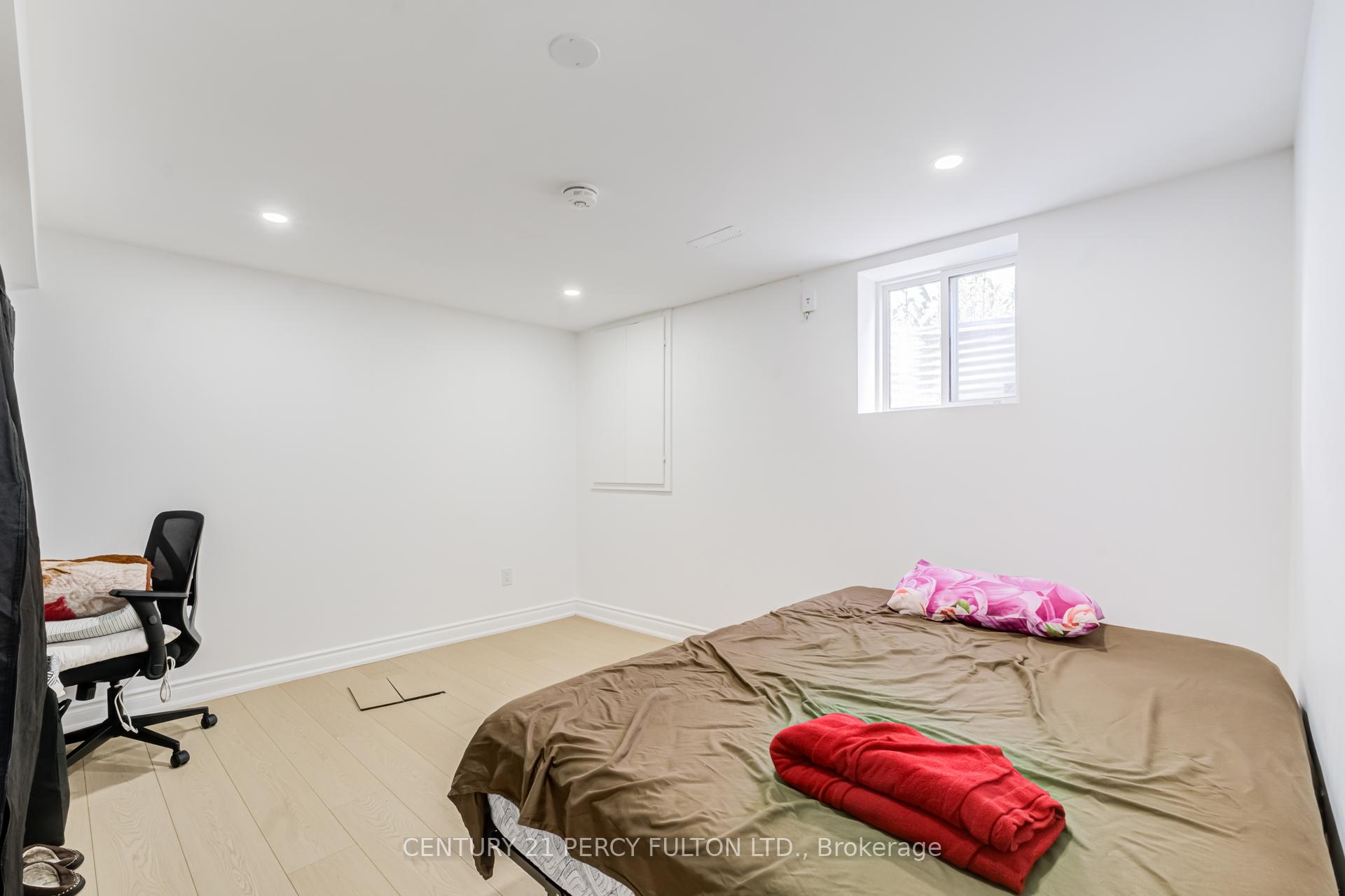 Photo 33 of 79 Huntsmill Boulevard, Scarborough, Steeles — HOMEH
