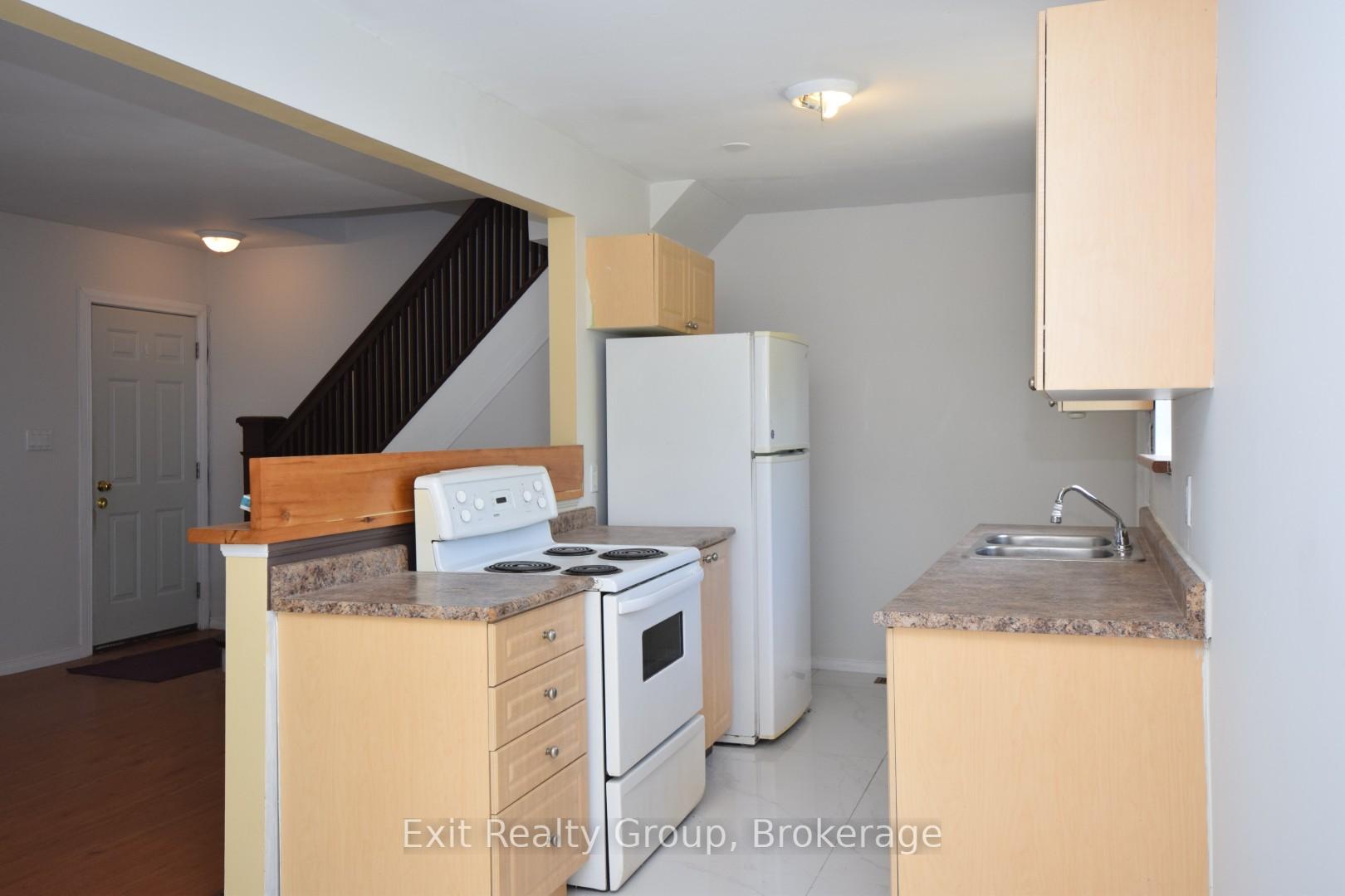 Photo 5 of 11 Flindall Street, Quinte West, Trenton Ward — HOMEH