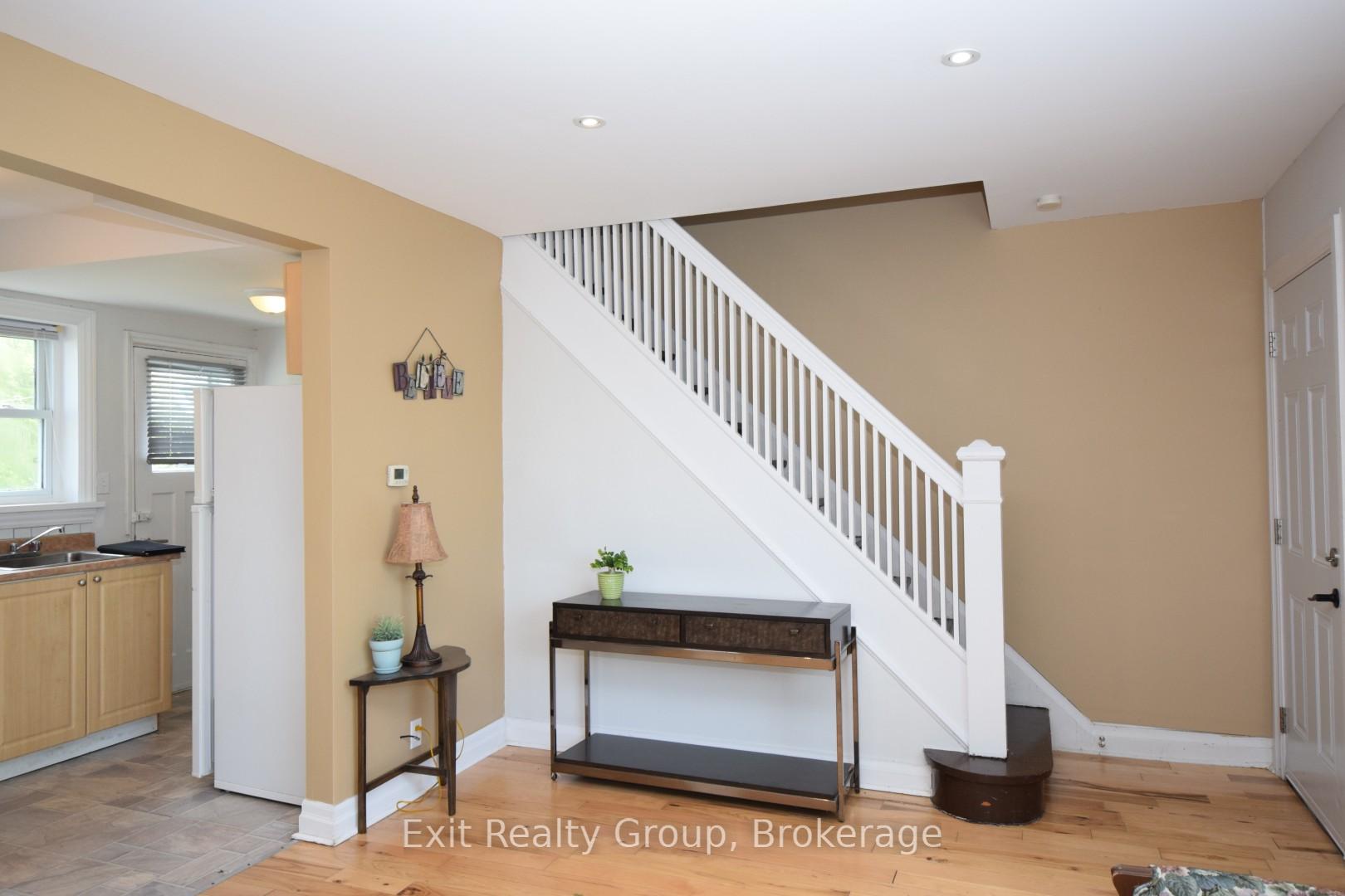 Photo 3 of 13 Flindall Street, Quinte West, Trenton Ward — HOMEH