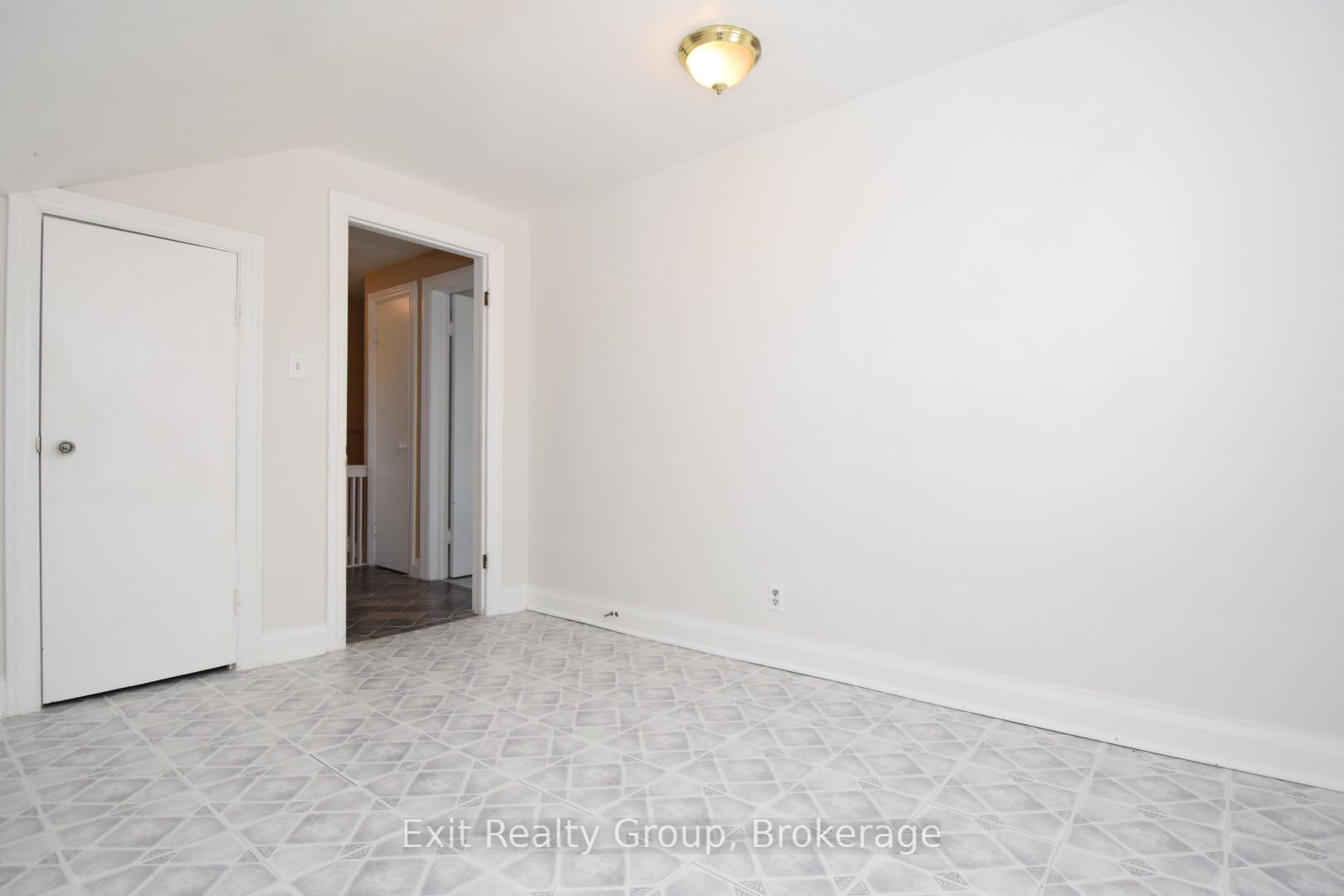 Photo 14 of 13 Flindall Street, Quinte West, Trenton Ward — HOMEH