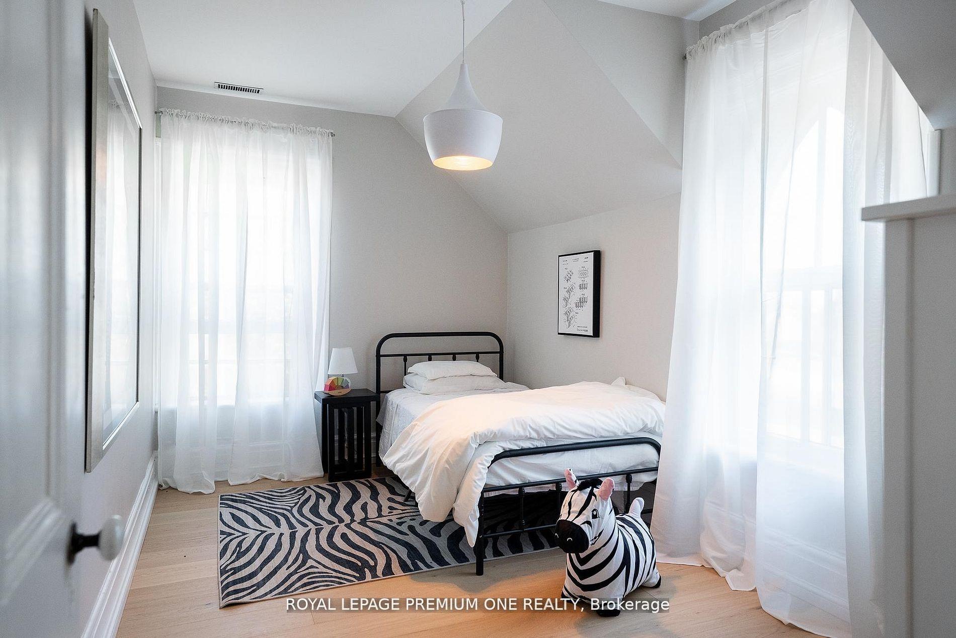 Photo 23 of 14650 Heart Lake Road, Caledon, Inglewood — HOMEH