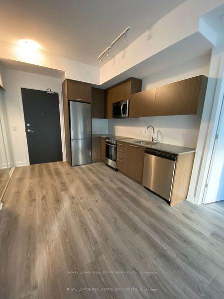 Photo 4 of Unit 607, 25 Neighbourhood Lane, Etobicoke, Stonegate-Queensway — HOMEH