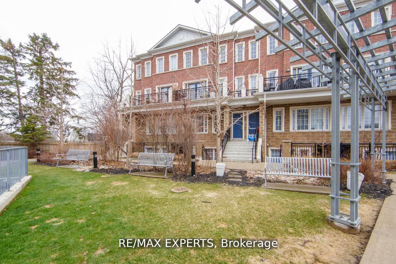 Photo 4 of Unit C03, 26 Bruce Street, Vaughan, East Woodbridge — HOMEH