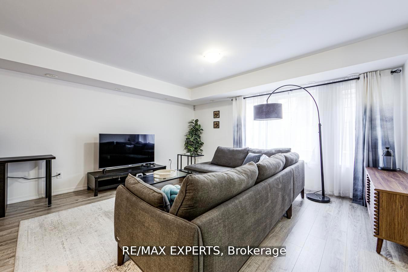 Photo 9 of Unit C03, 26 Bruce Street, Vaughan, East Woodbridge — HOMEH