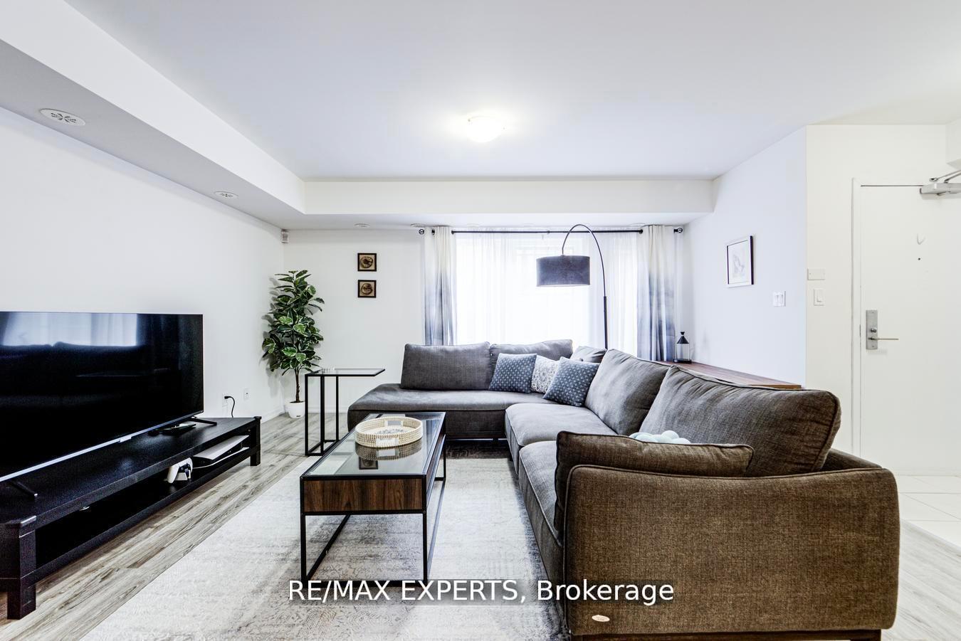 Photo 11 of Unit C03, 26 Bruce Street, Vaughan, East Woodbridge — HOMEH