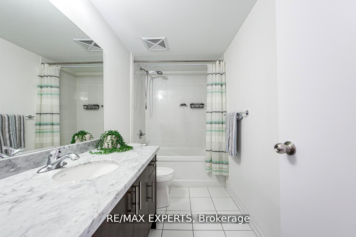Photo 24 of Unit C03, 26 Bruce Street, Vaughan, East Woodbridge — HOMEH