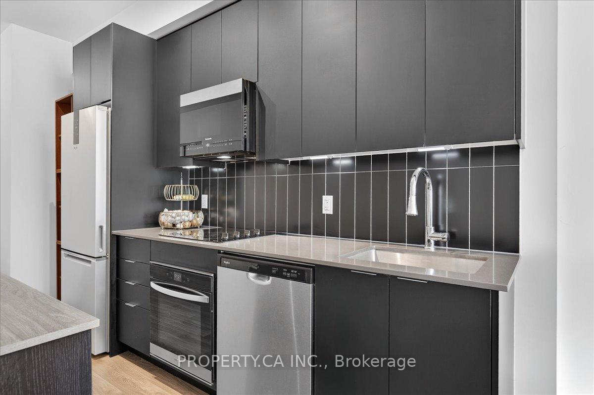 Photo 4 of Unit 1902, 474 Caldari Road, Vaughan, Concord — HOMEH