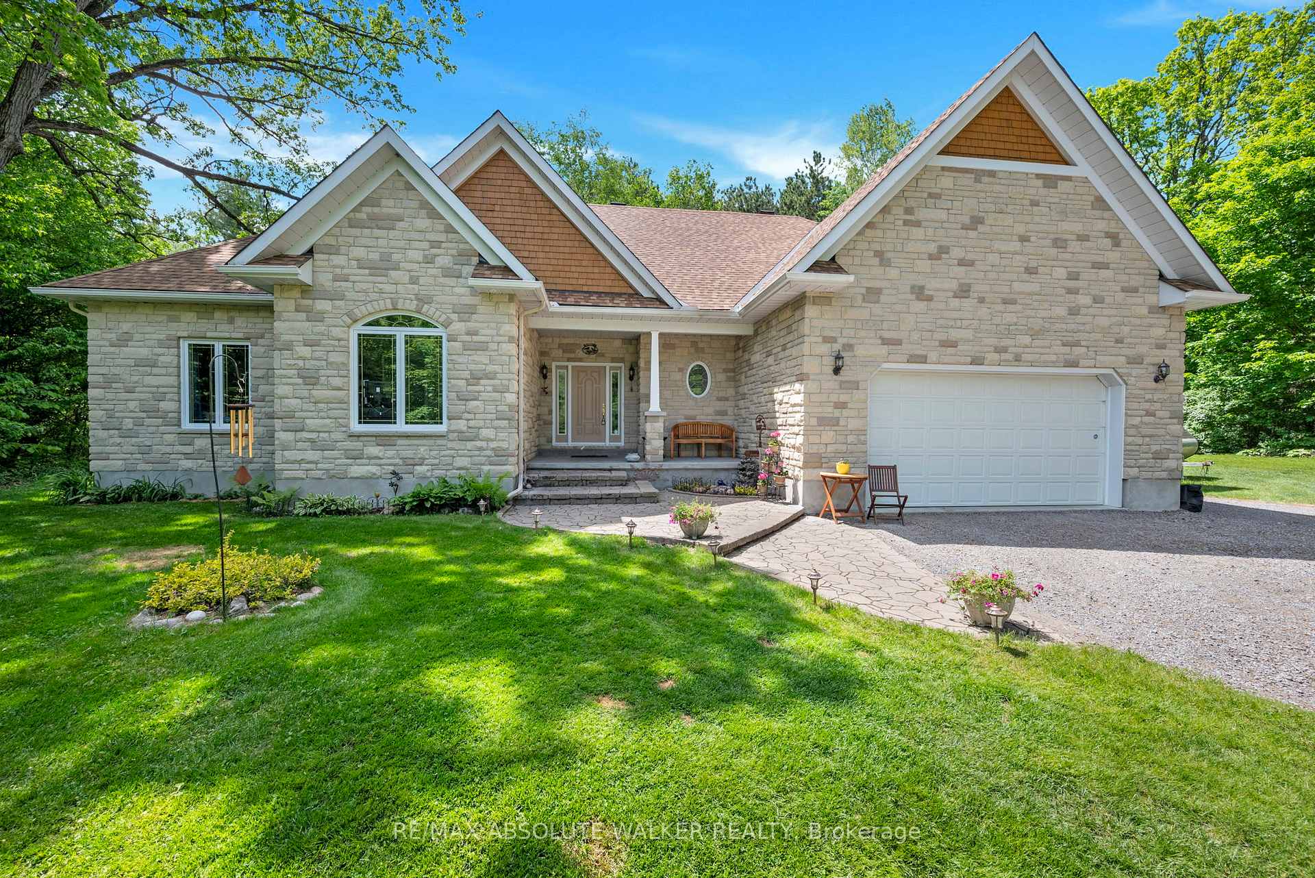 Photo 1 of 114 Hardwood Drive, Ottawa, Fitzroy Ward (South East) — HOMEH