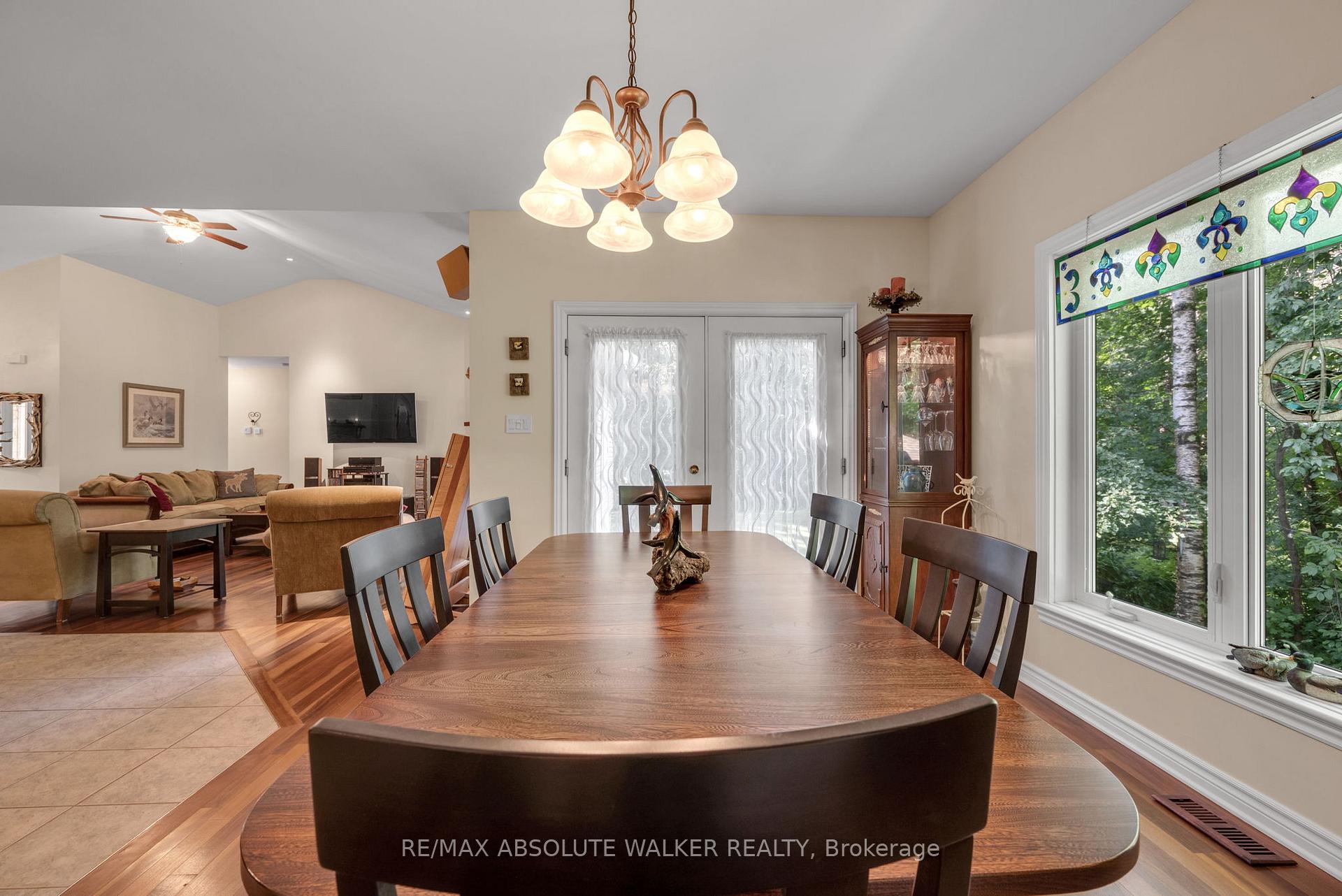 Photo 12 of 114 Hardwood Drive, Ottawa, Fitzroy Ward (South East) — HOMEH