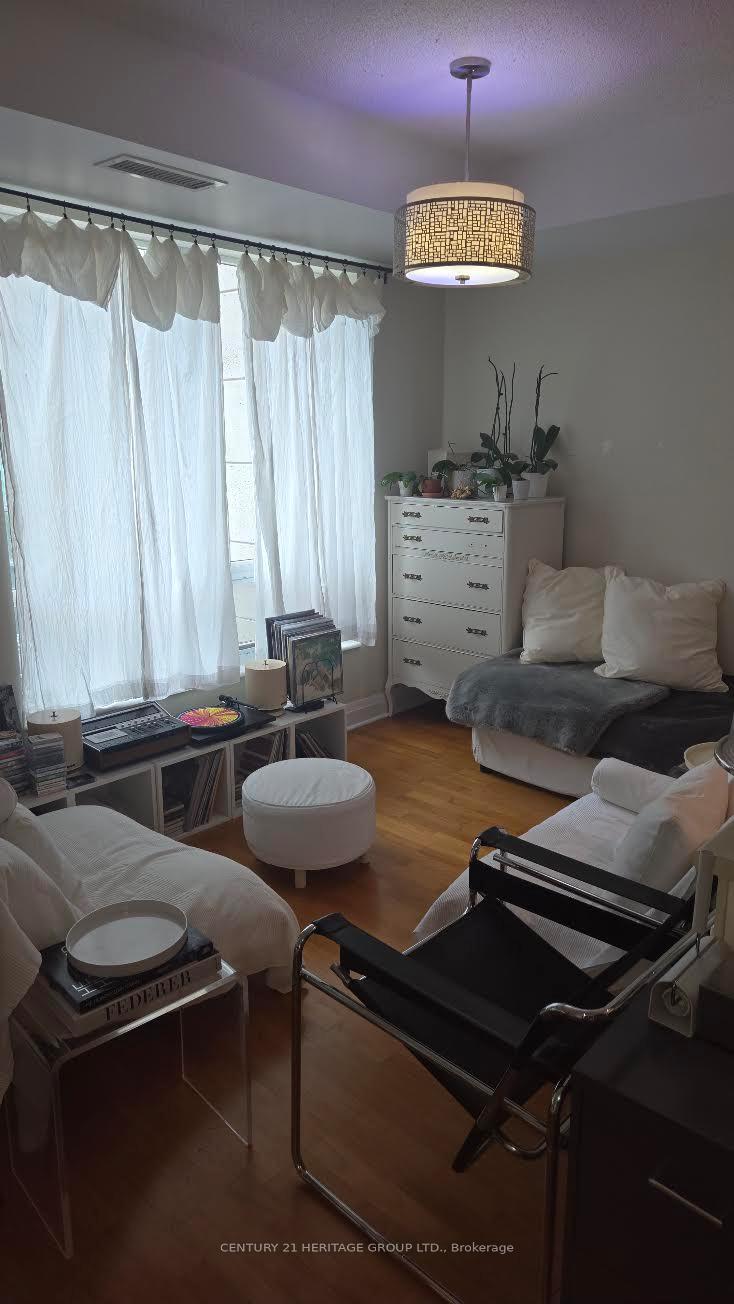 Photo 10 of Unit 312, 20 Scrivener Square, Toronto, Rosedale-Moore Park — HOMEH