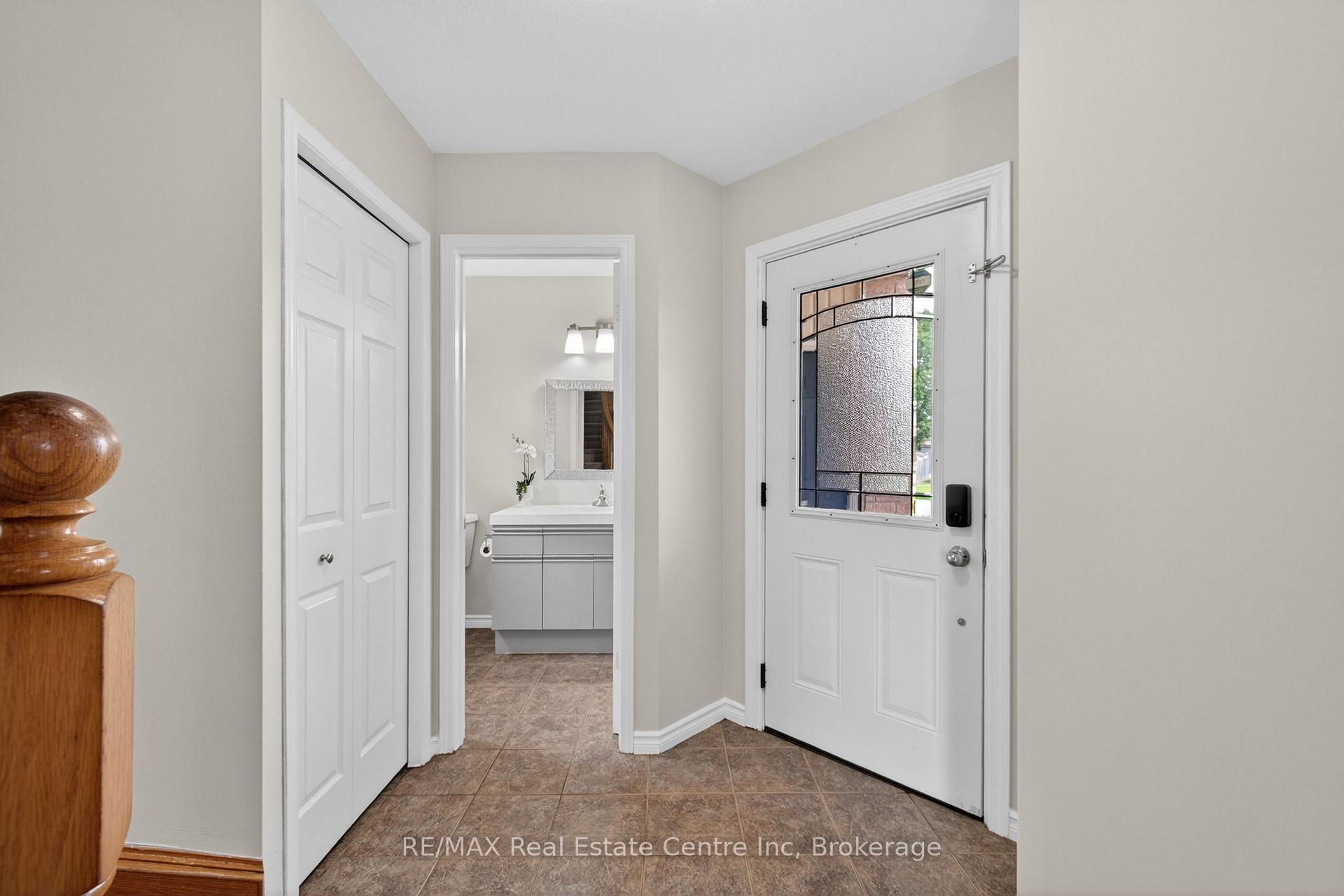 Photo 2 of 47 Marisa Street, Kitchener, Bridgeport — HOMEH