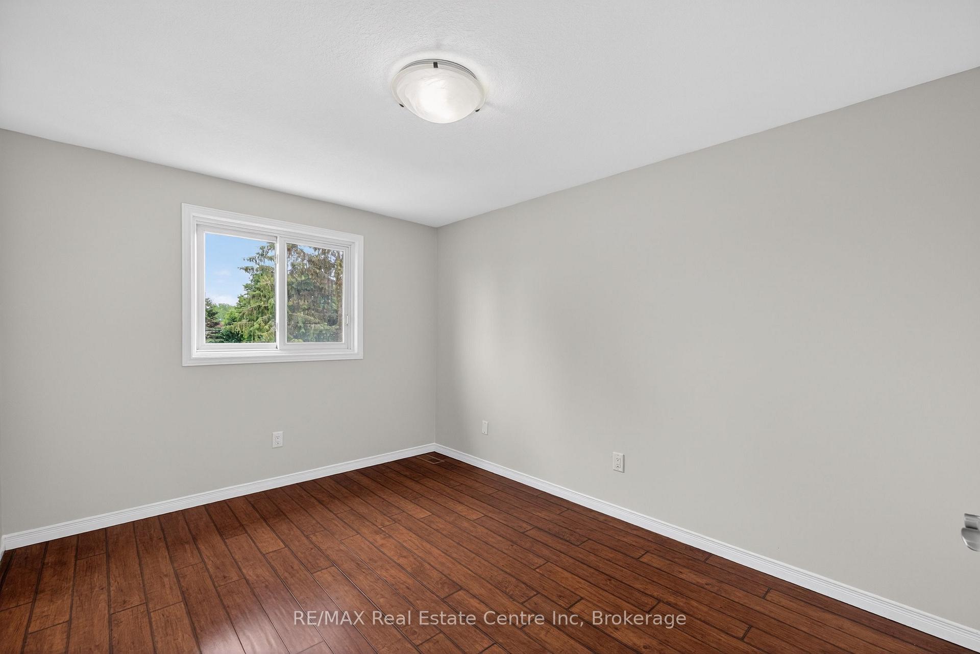 Photo 24 of 47 Marisa Street, Kitchener, Bridgeport — HOMEH