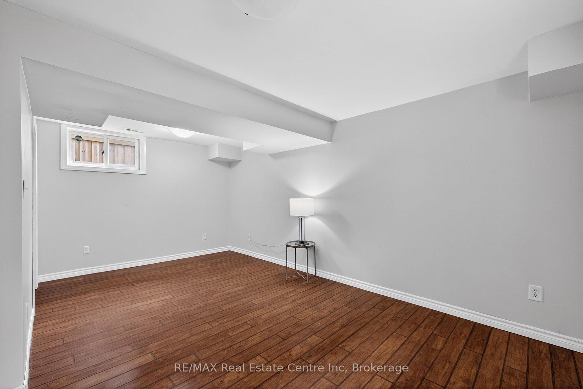 Photo 29 of 47 Marisa Street, Kitchener, Bridgeport — HOMEH