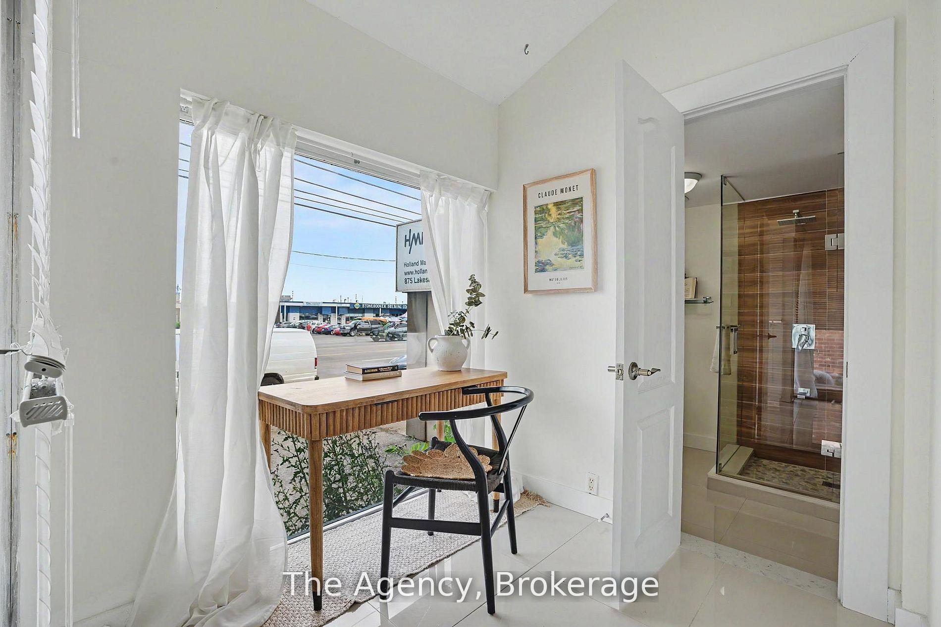 Photo 12 of 881 Lakeshore Road E, Mississauga, Lakeview — HOMEH