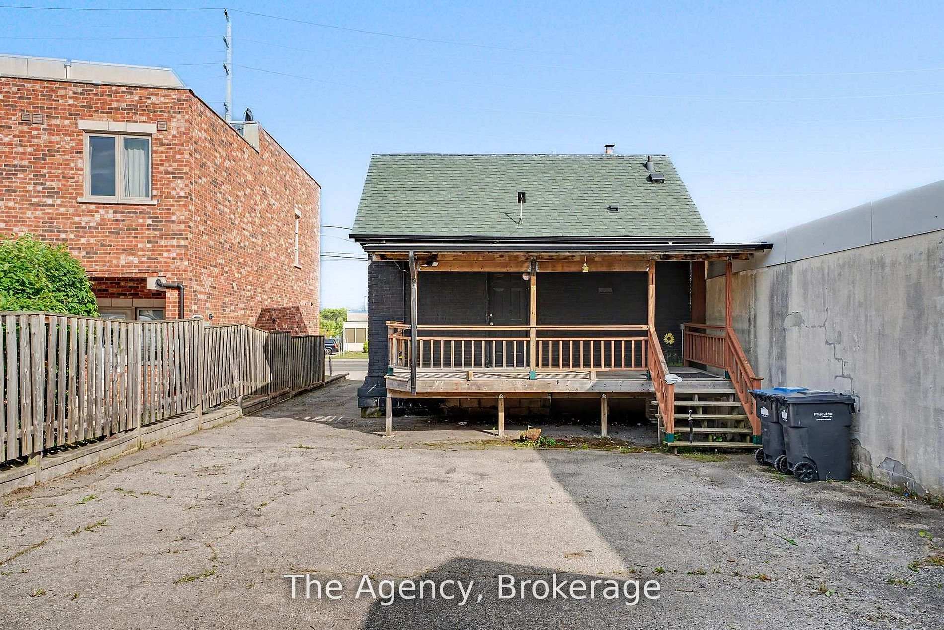 Photo 38 of 881 Lakeshore Road E, Mississauga, Lakeview — HOMEH