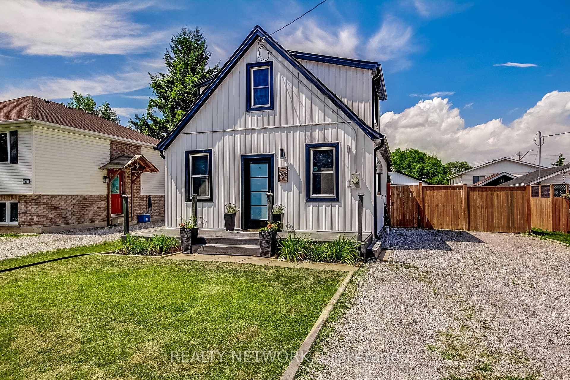 Photo 2 of 35 Pansy Avenue, Norfolk, Port Dover — HOMEH