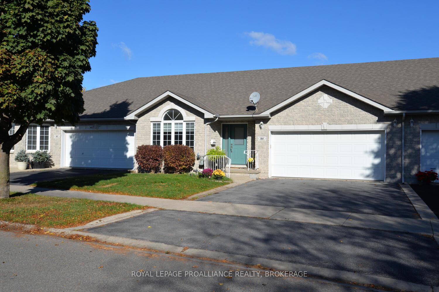 Photo 3 of 166 Ellesmeer Avenue, Kingston, City Northwest — HOMEH