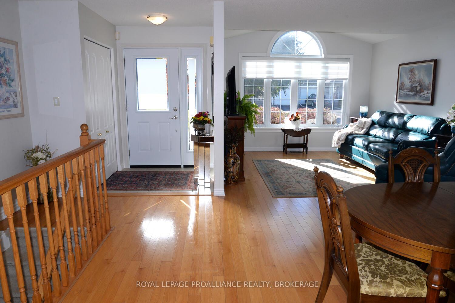 Photo 5 of 166 Ellesmeer Avenue, Kingston, City Northwest — HOMEH