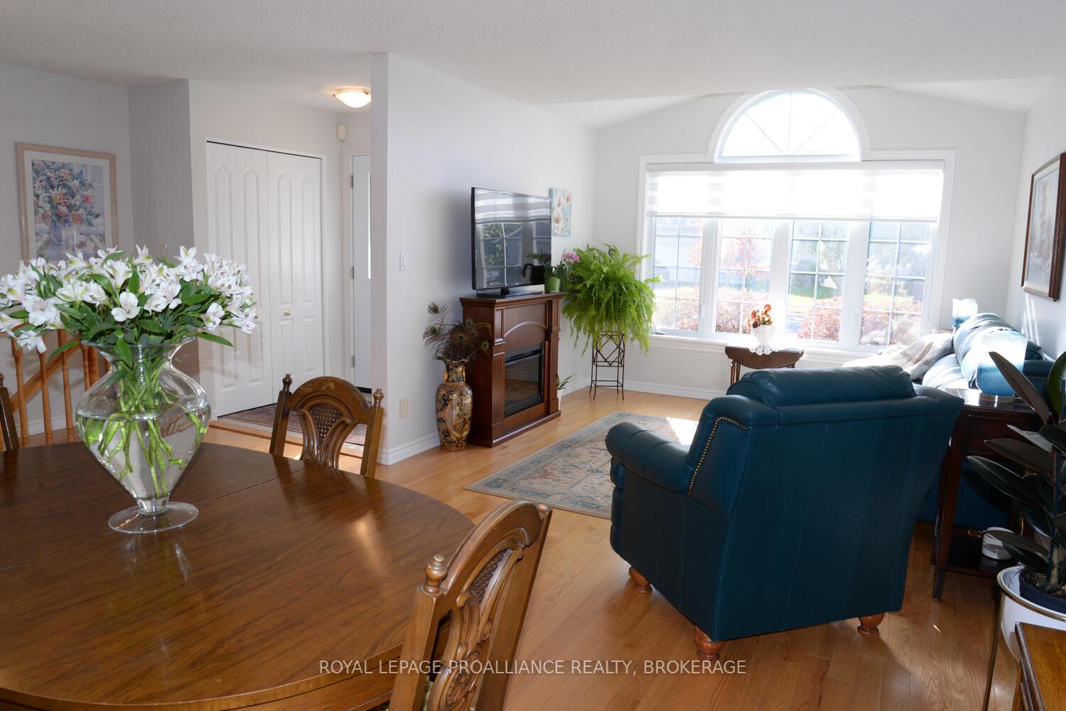 Photo 6 of 166 Ellesmeer Avenue, Kingston, City Northwest — HOMEH