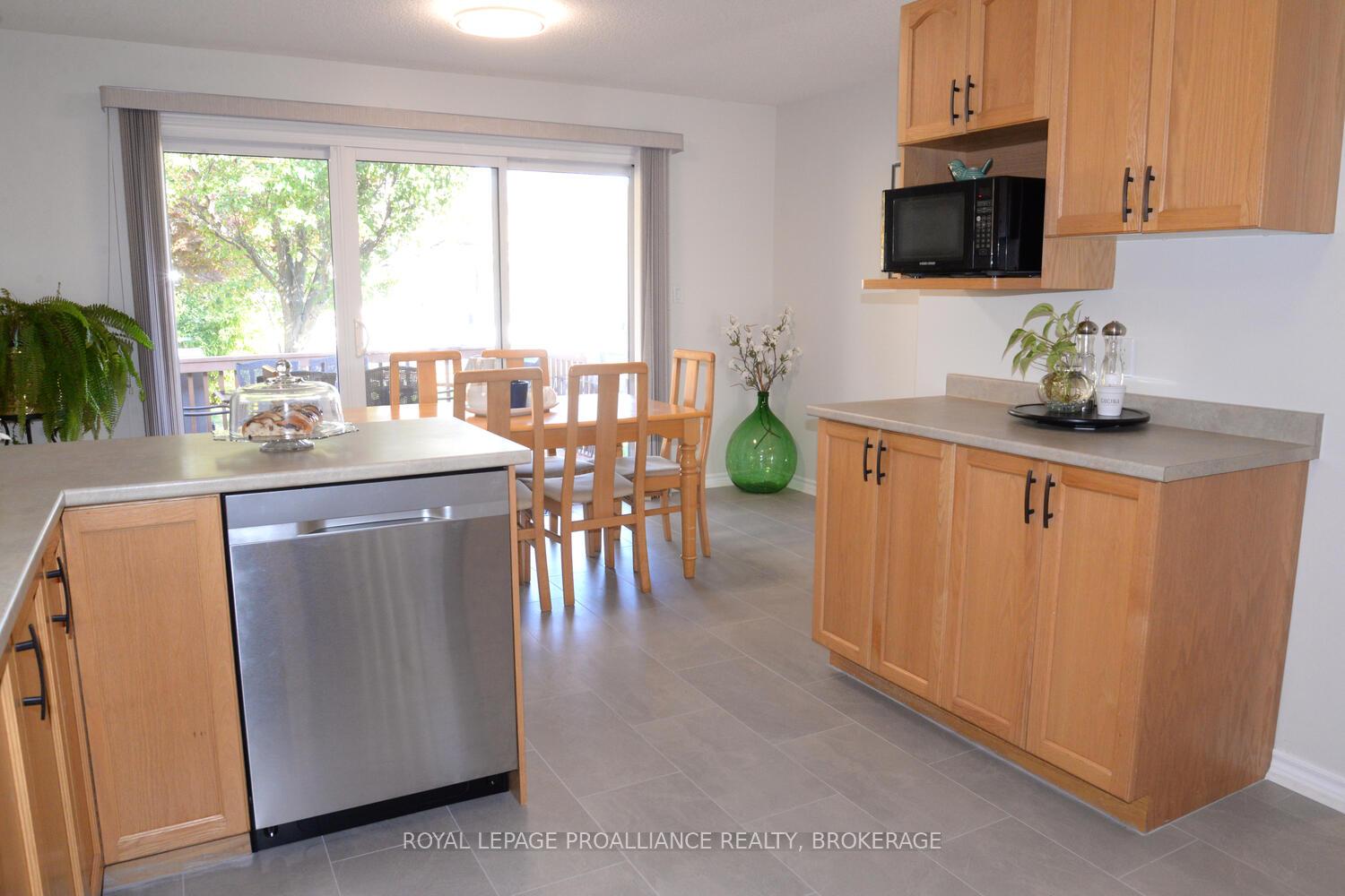 Photo 16 of 166 Ellesmeer Avenue, Kingston, City Northwest — HOMEH
