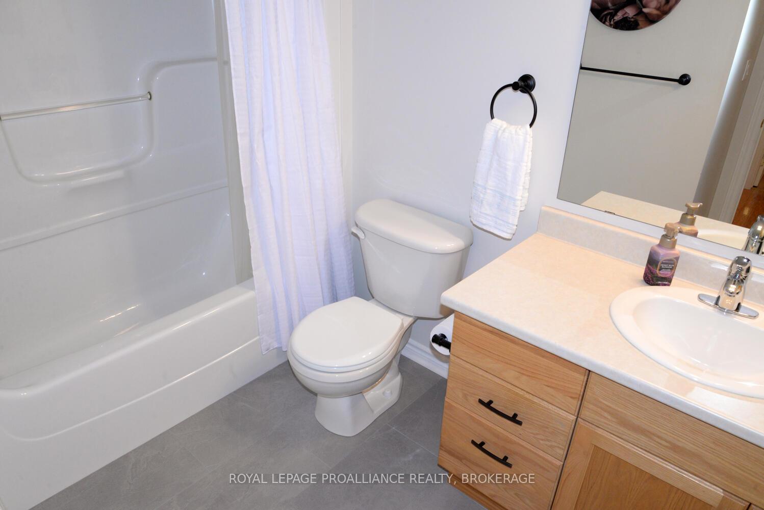 Photo 24 of 166 Ellesmeer Avenue, Kingston, City Northwest — HOMEH