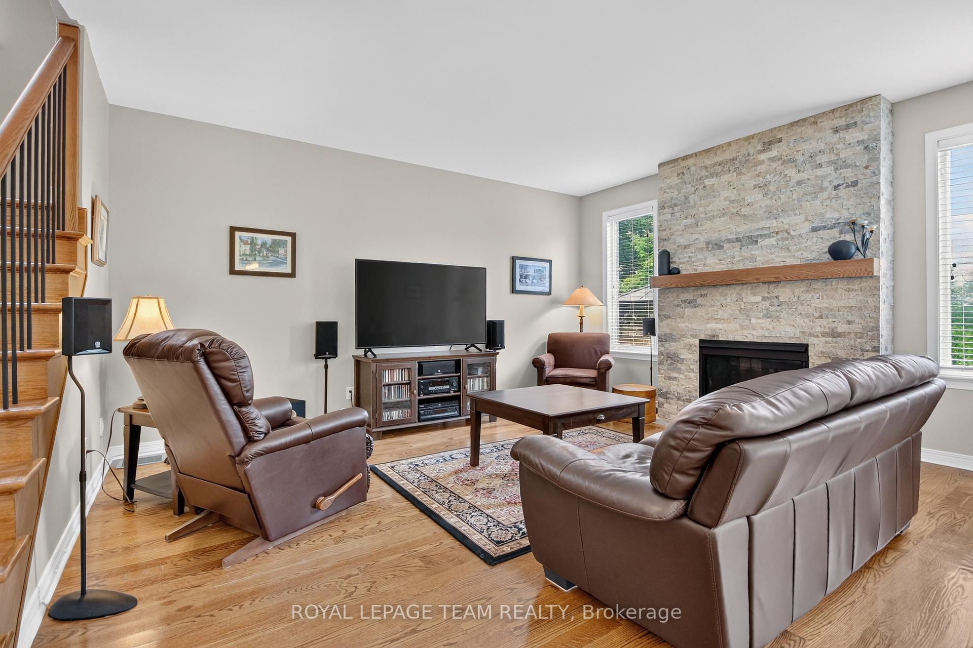 Photo 16 of 6293 Ottawa Street W, Ottawa, Richmond — HOMEH