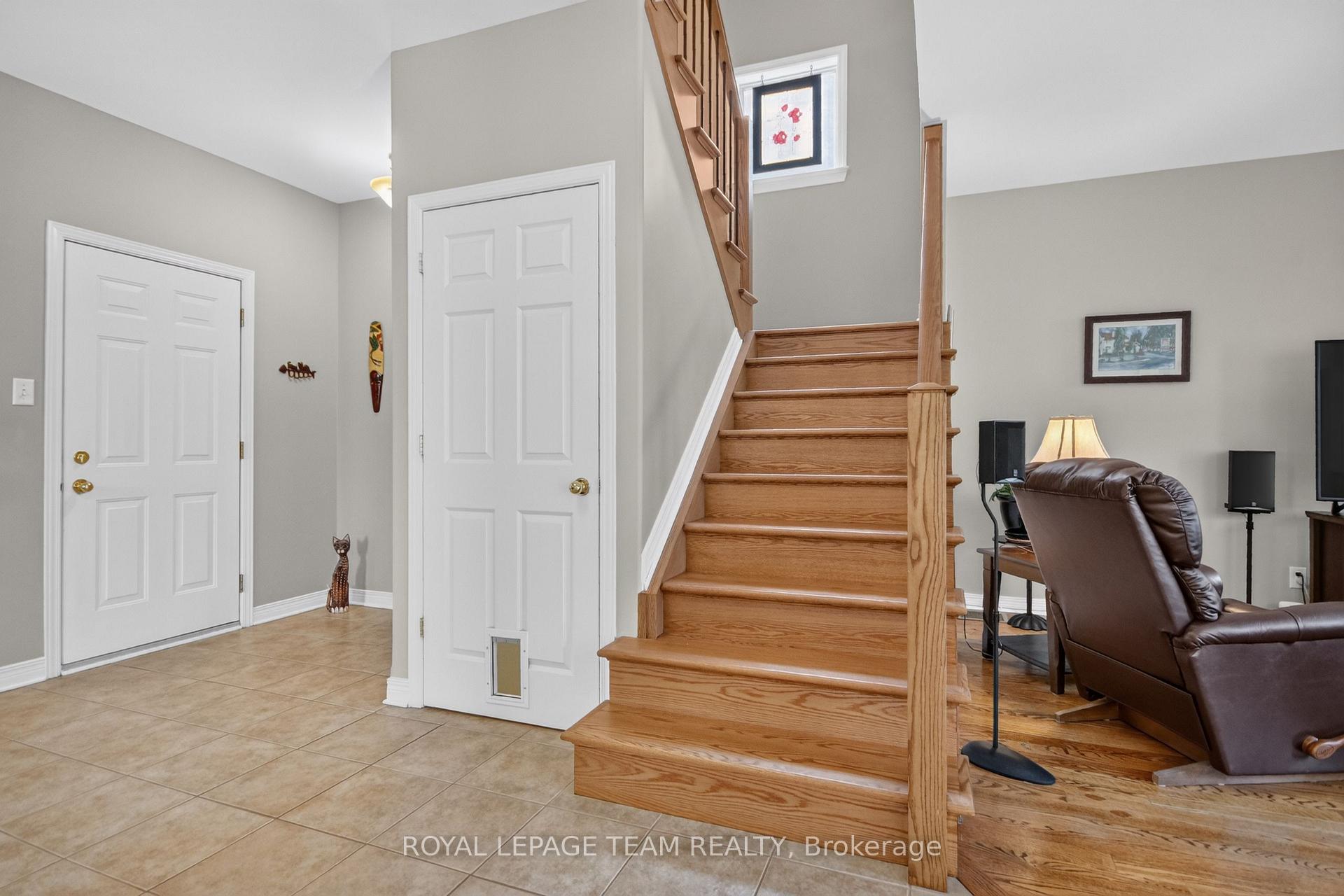 Photo 20 of 6293 Ottawa Street W, Ottawa, Richmond — HOMEH