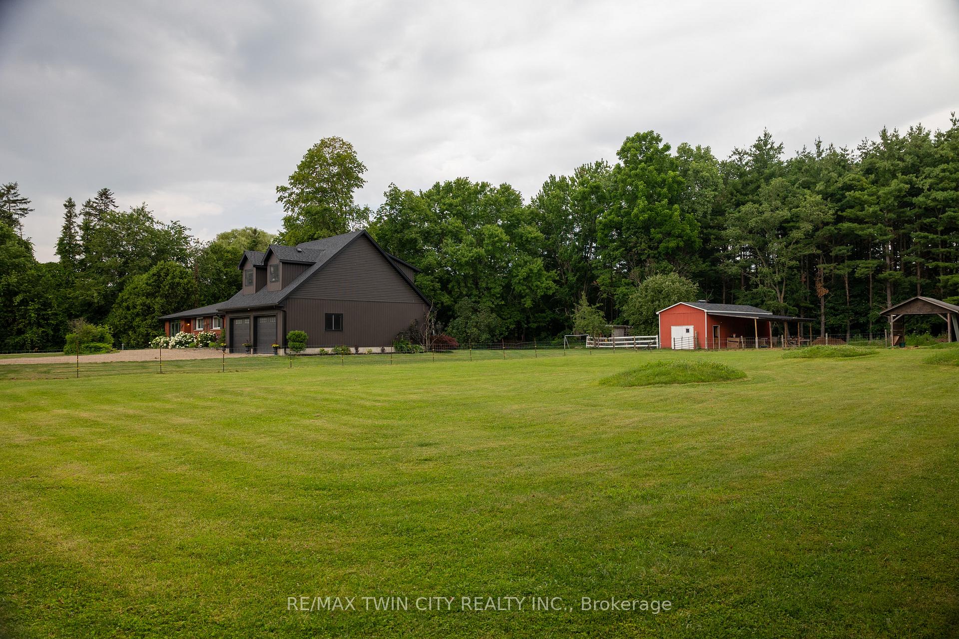 Photo 3 of 54 Fifth Concession Road, Brant, Burford — HOMEH